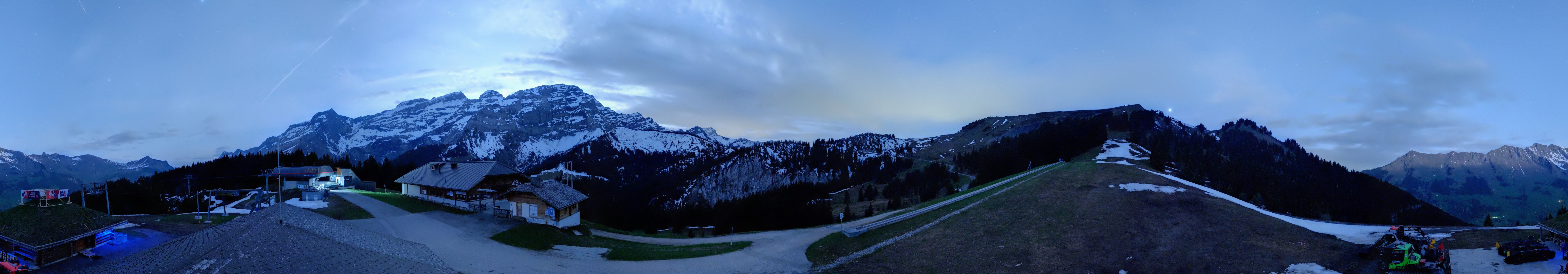 Archiv Foto Webcam Villars Gryon Diablerets Isenau Panorama