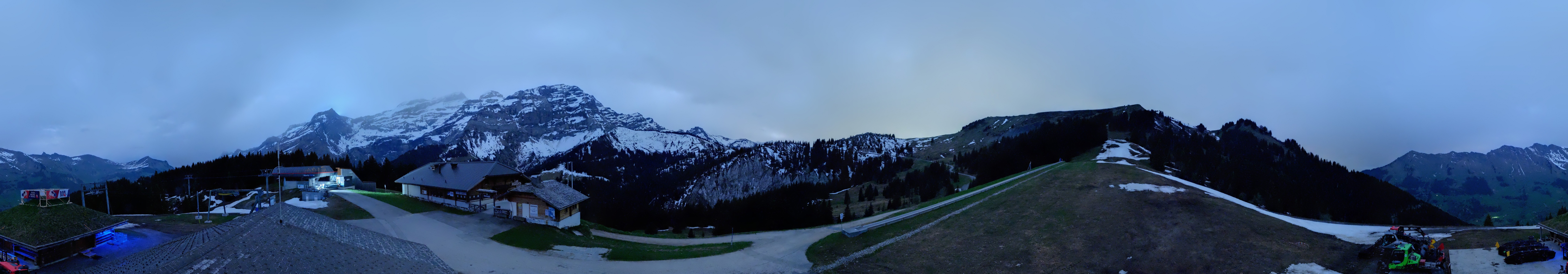 Archiv Foto Webcam Villars Gryon Diablerets Isenau Panorama