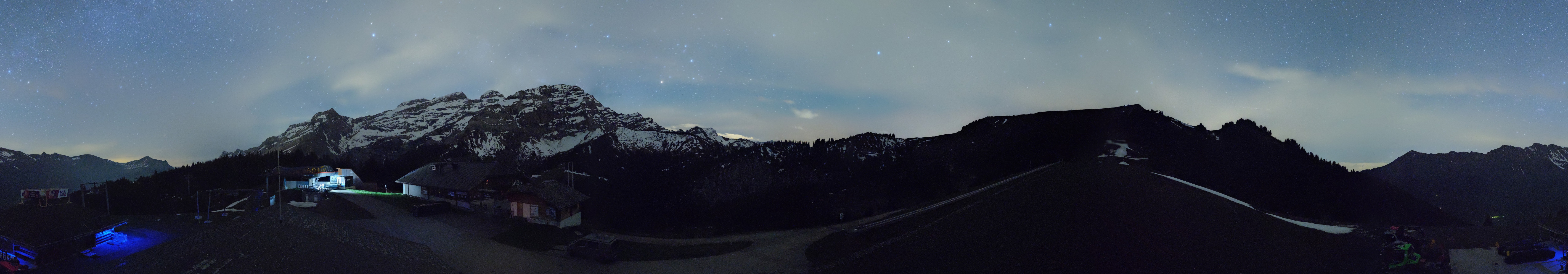Archiv Foto Webcam Villars Gryon Diablerets Isenau Panorama