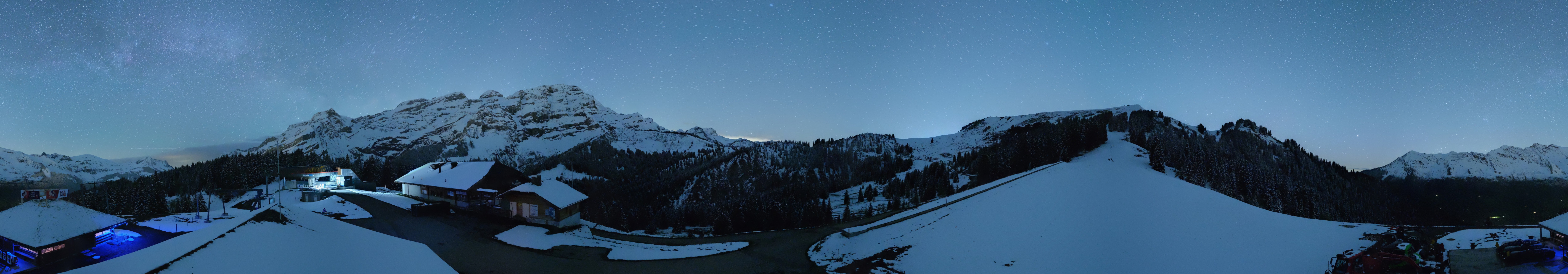 Archived image Webcam Villars Gryon Diablerets Isenau Roundshot