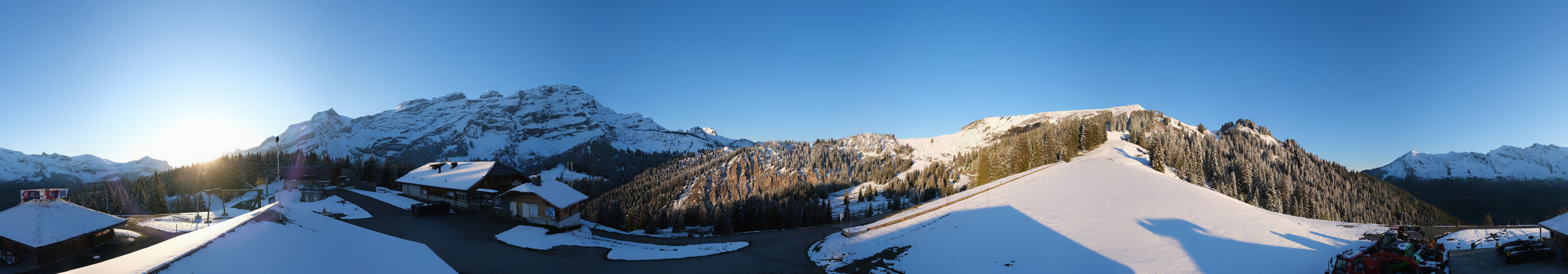 Archived image Webcam Villars Gryon Diablerets Isenau Roundshot