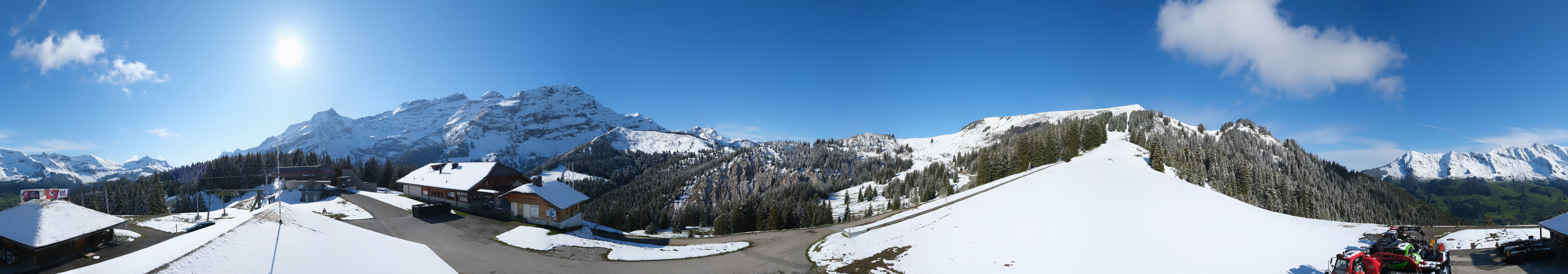 Archived image Webcam Villars Gryon Diablerets Isenau Roundshot