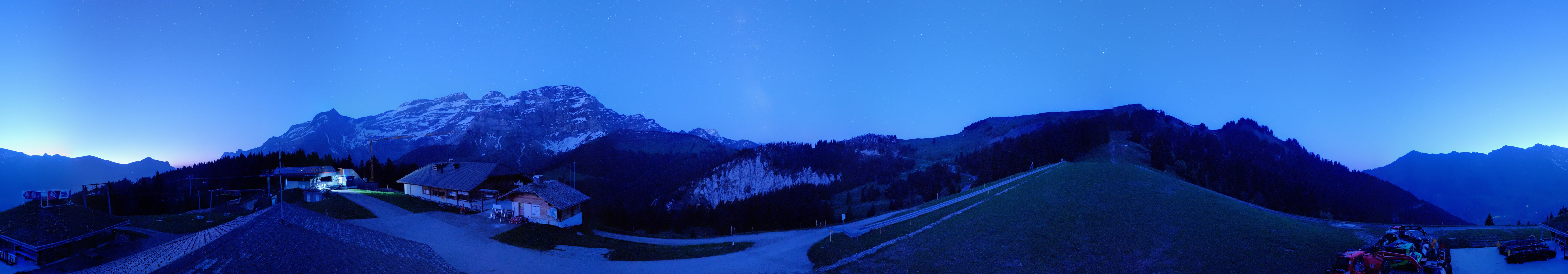 Archived image Webcam Villars Gryon Diablerets Isenau Roundshot
