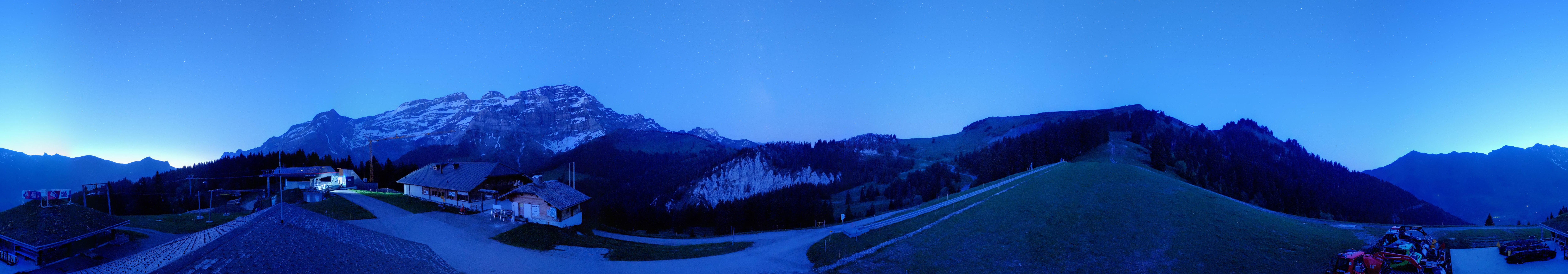 Archiv Foto Webcam Villars Gryon Diablerets Isenau Panorama