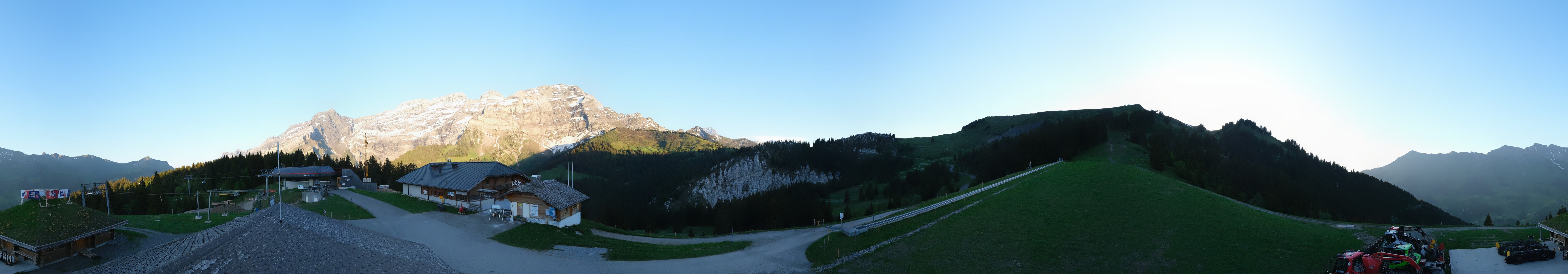 Archiv Foto Webcam Villars Gryon Diablerets Isenau Panorama