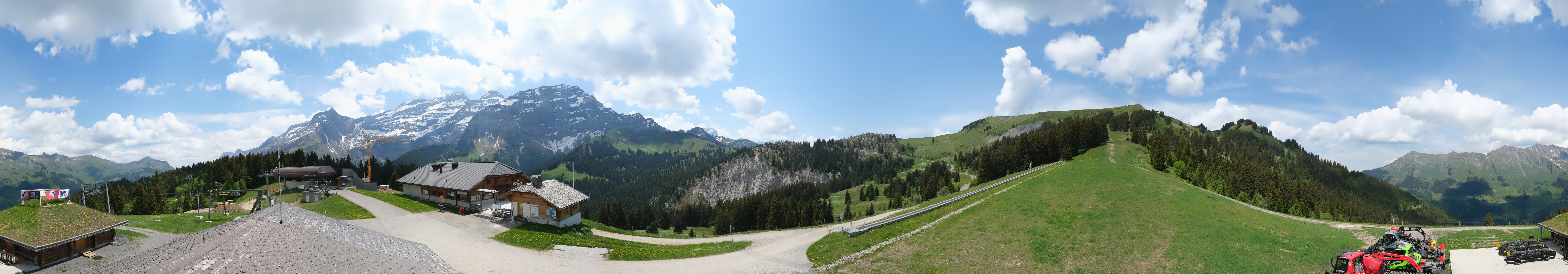 Archived image Webcam Villars Gryon Diablerets Isenau Roundshot