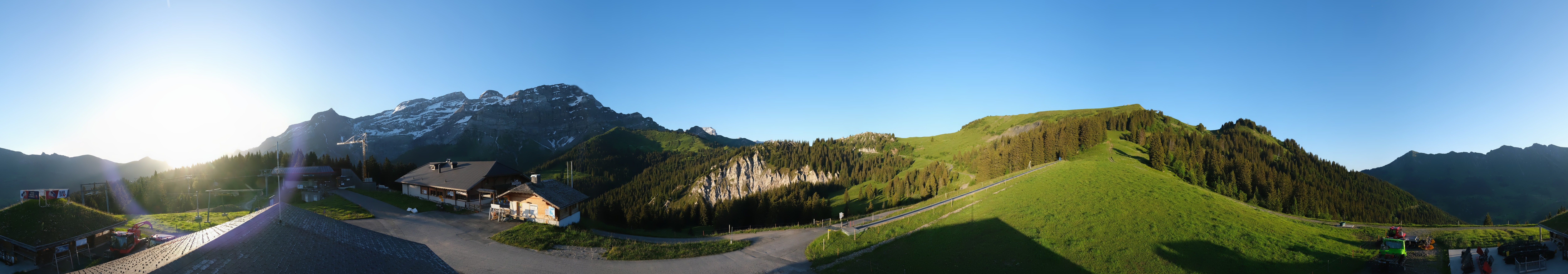 Archiv Foto Webcam Villars Gryon Diablerets Isenau Panorama