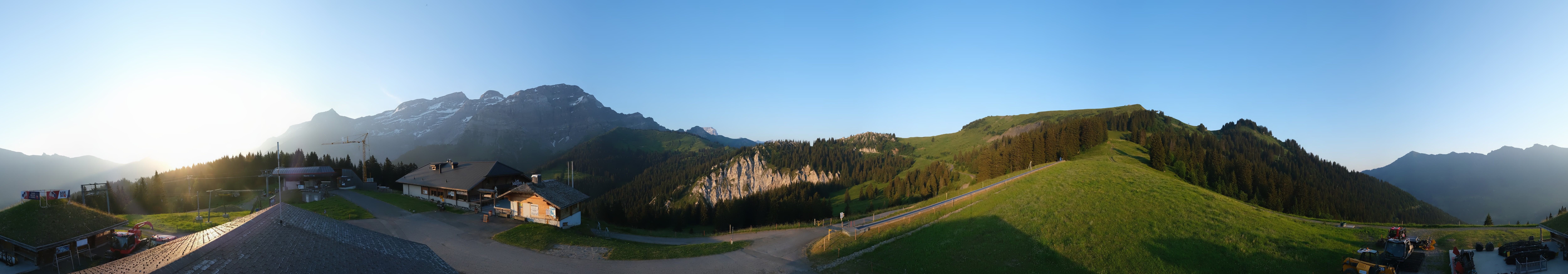 Archiv Foto Webcam Villars Gryon Diablerets Isenau Panorama