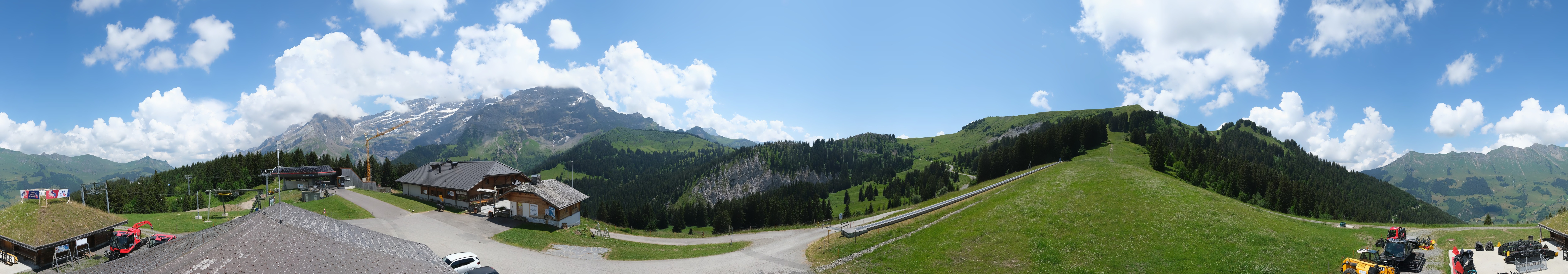 Archived image Webcam Villars Gryon Diablerets Isenau Roundshot