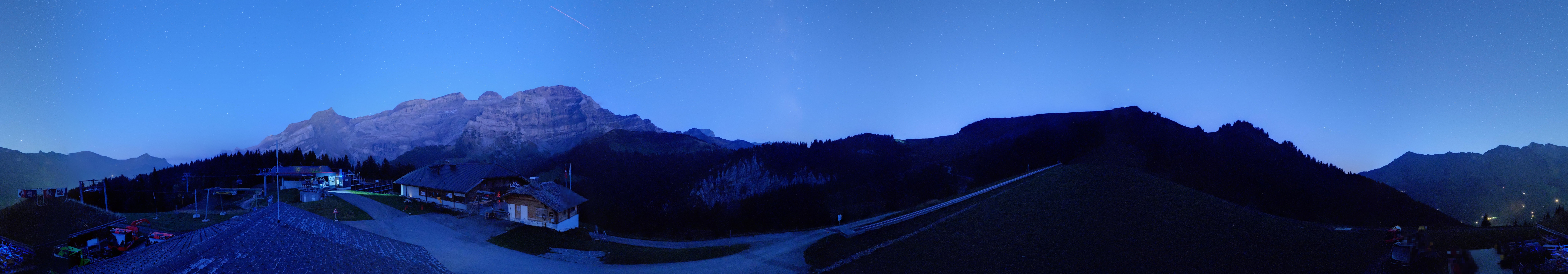 Archiv Foto Webcam Villars Gryon Diablerets Isenau Panorama