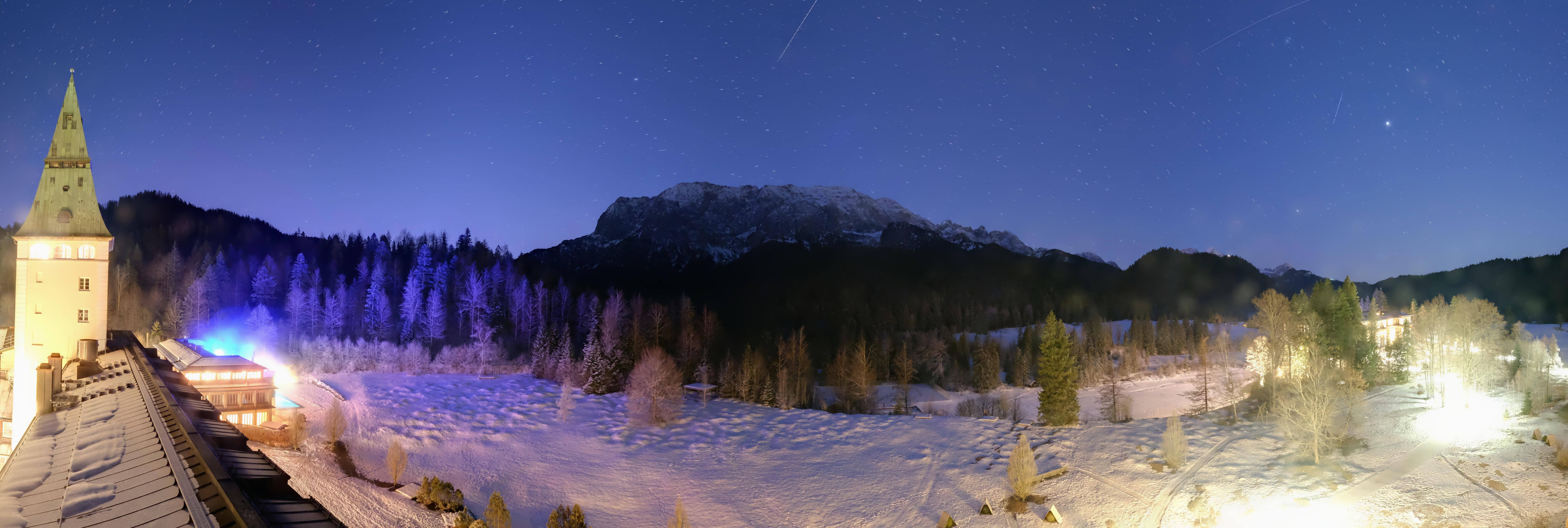 Archiv Foto Webcam Garmisch-Partenkirchen: Schloss Elmau