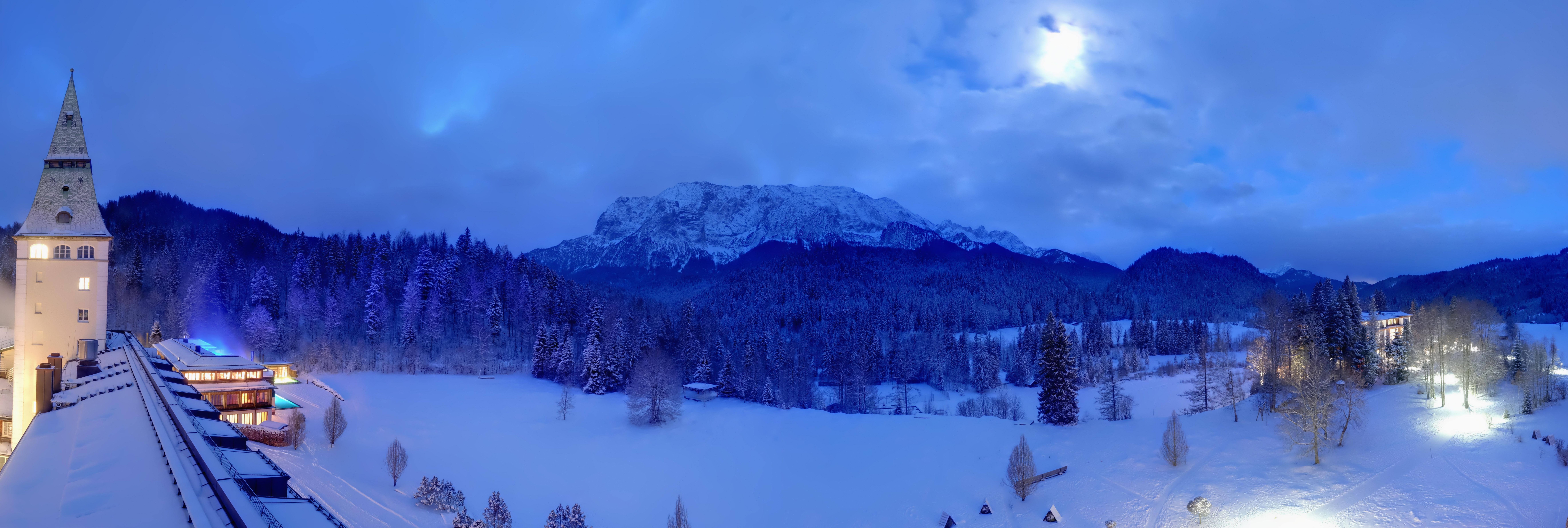 Archiv Foto Webcam Garmisch-Partenkirchen: Schloss Elmau