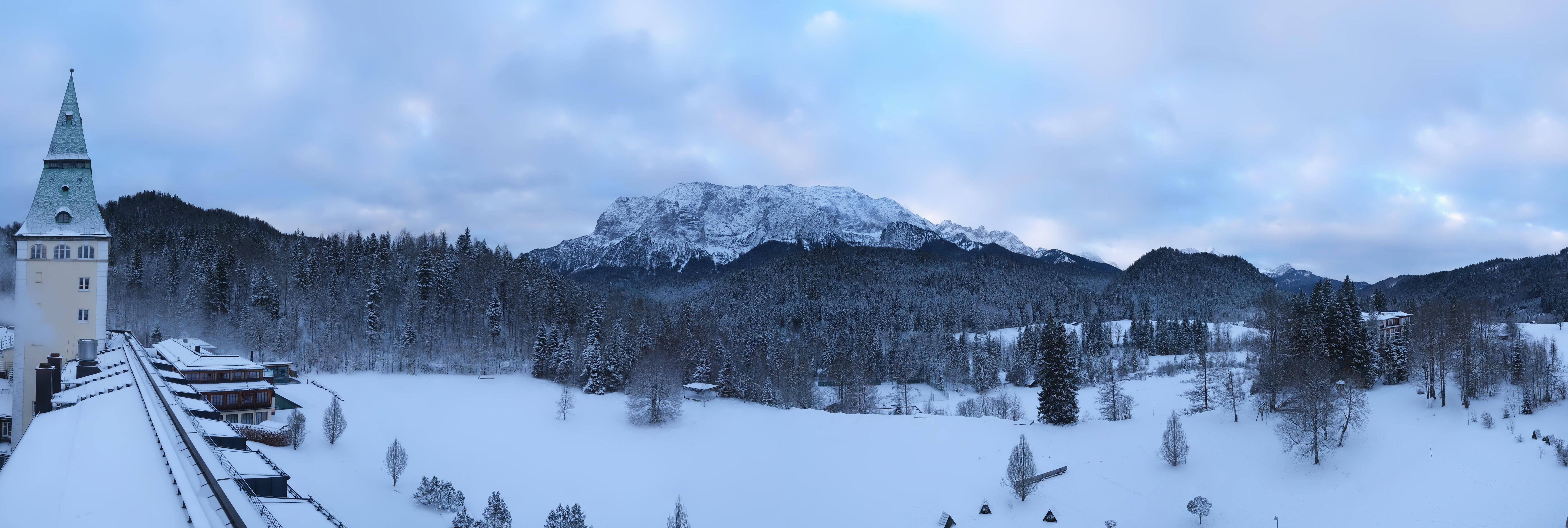 Archiv Foto Webcam Garmisch-Partenkirchen: Schloss Elmau