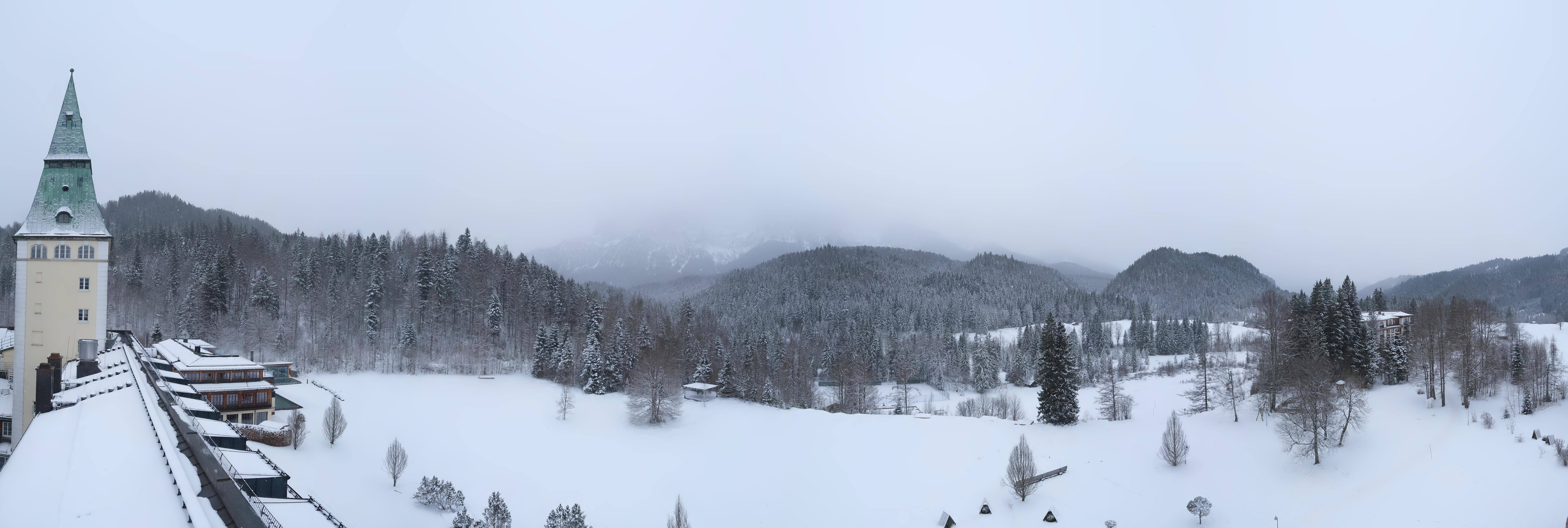 Archiv Foto Webcam Garmisch-Partenkirchen: Schloss Elmau