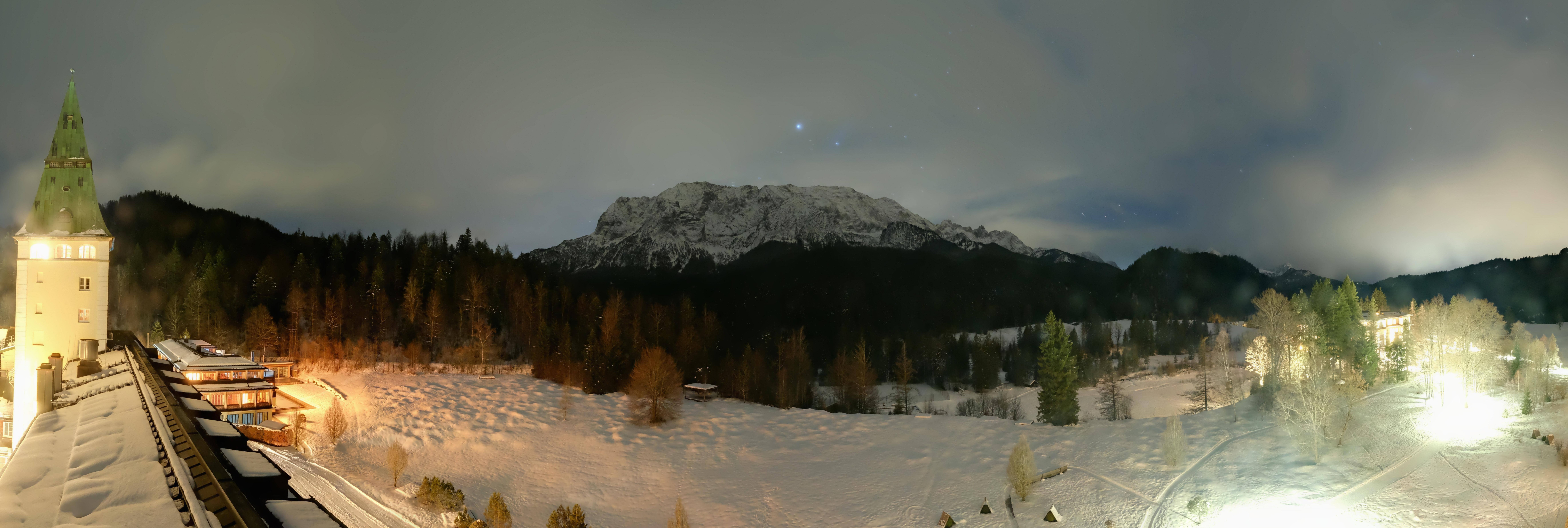 Archiv Foto Webcam Garmisch-Partenkirchen: Schloss Elmau