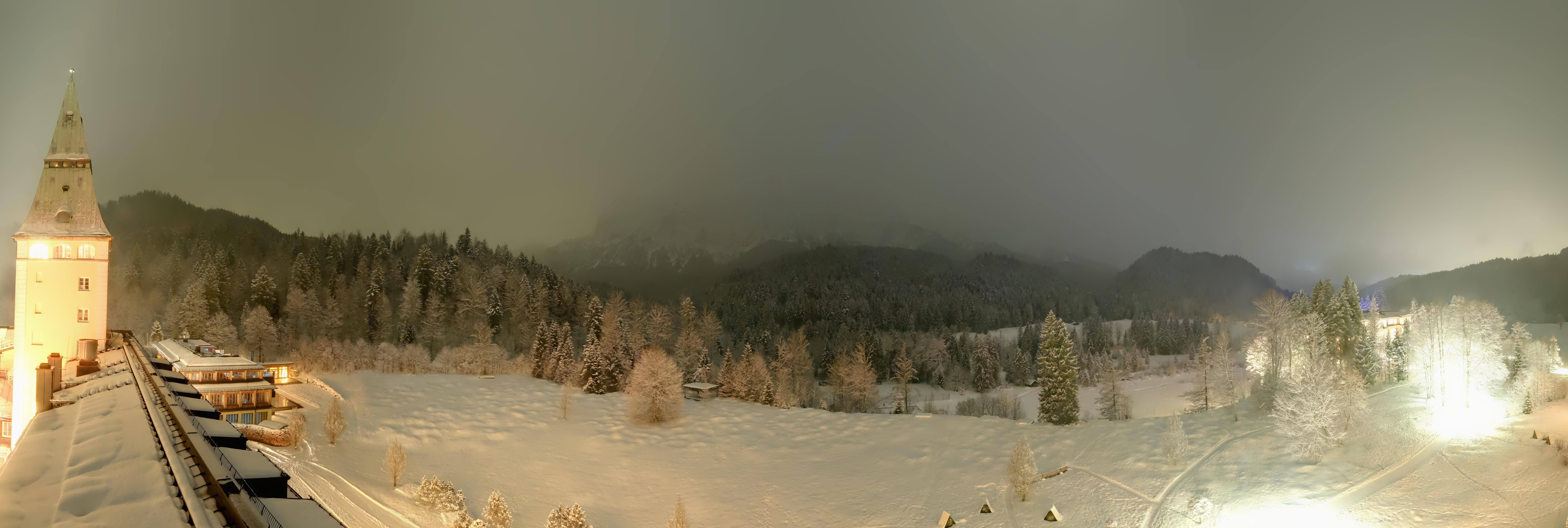 Archiv Foto Webcam Garmisch-Partenkirchen: Schloss Elmau