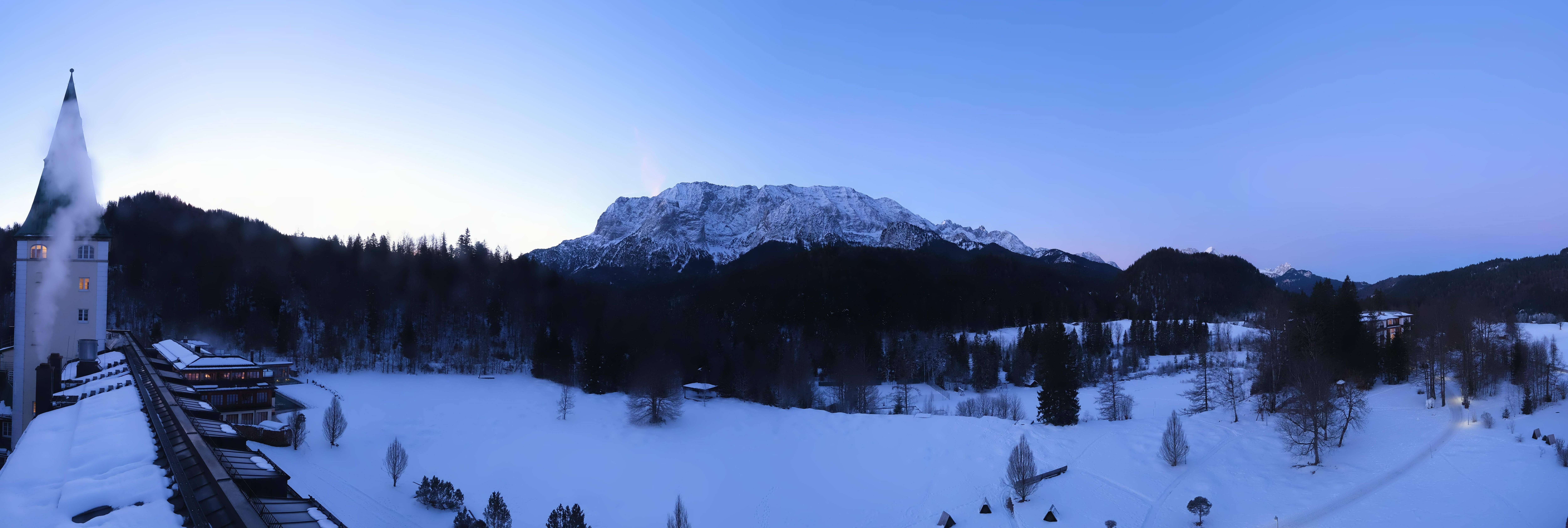 Archived image Webcam Schloss Elmau Luxury Spa Retreat