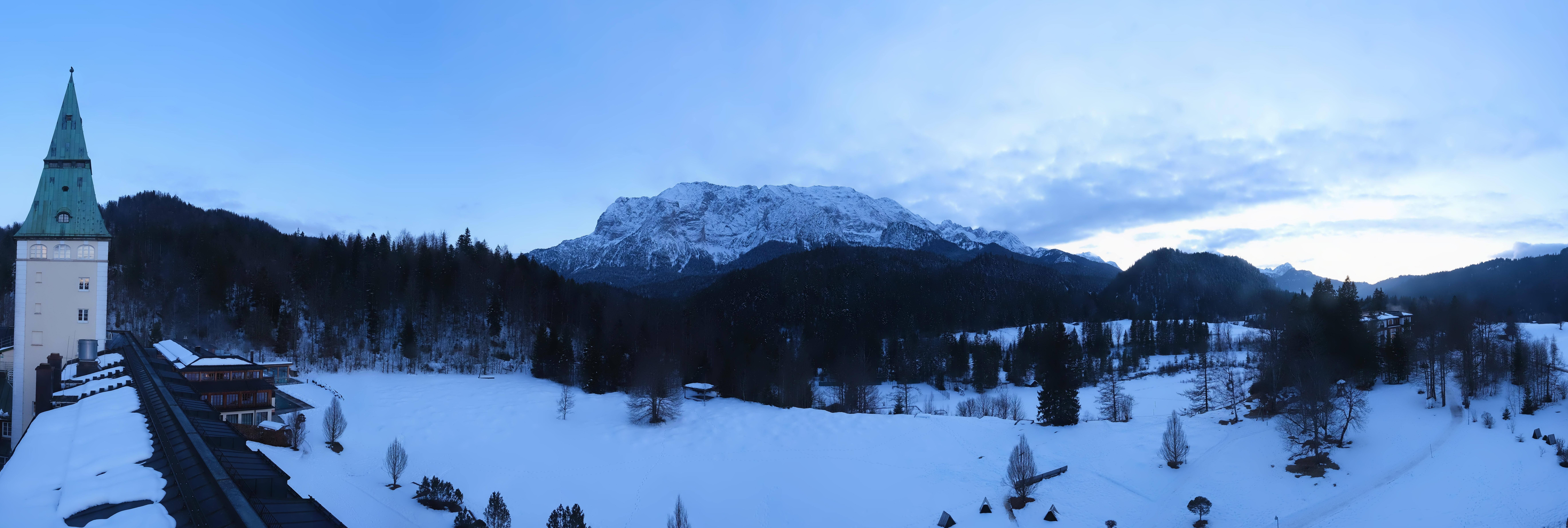 Archiv Foto Webcam Garmisch-Partenkirchen: Schloss Elmau