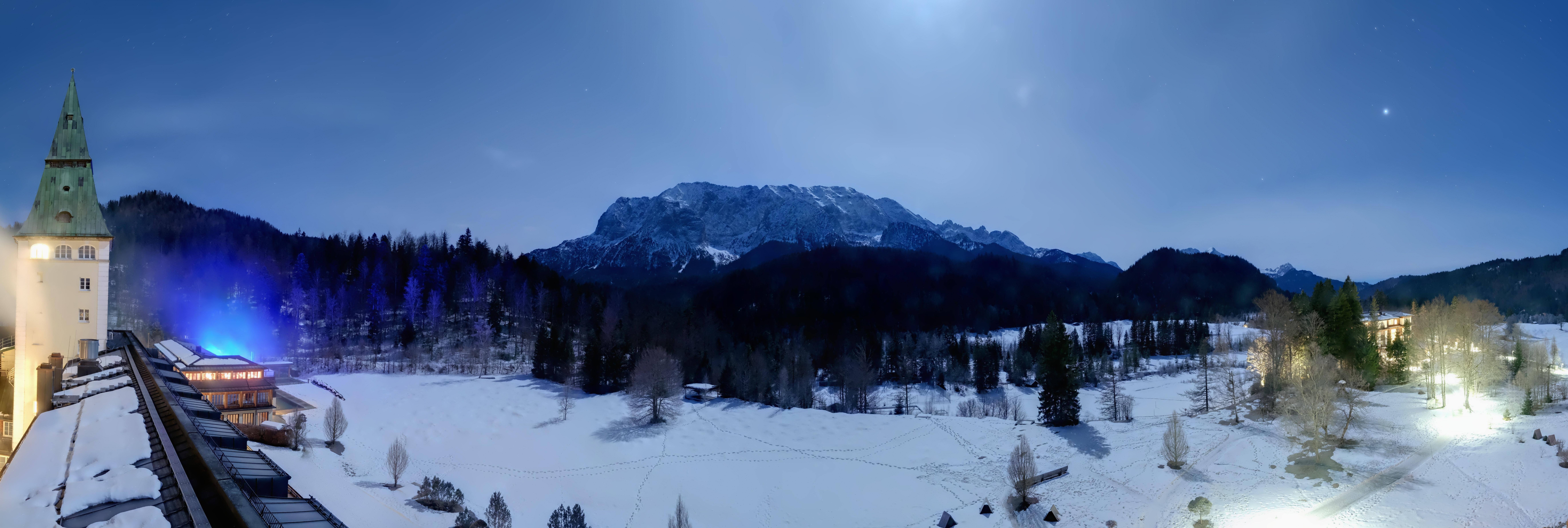 Archiv Foto Webcam Garmisch-Partenkirchen: Schloss Elmau