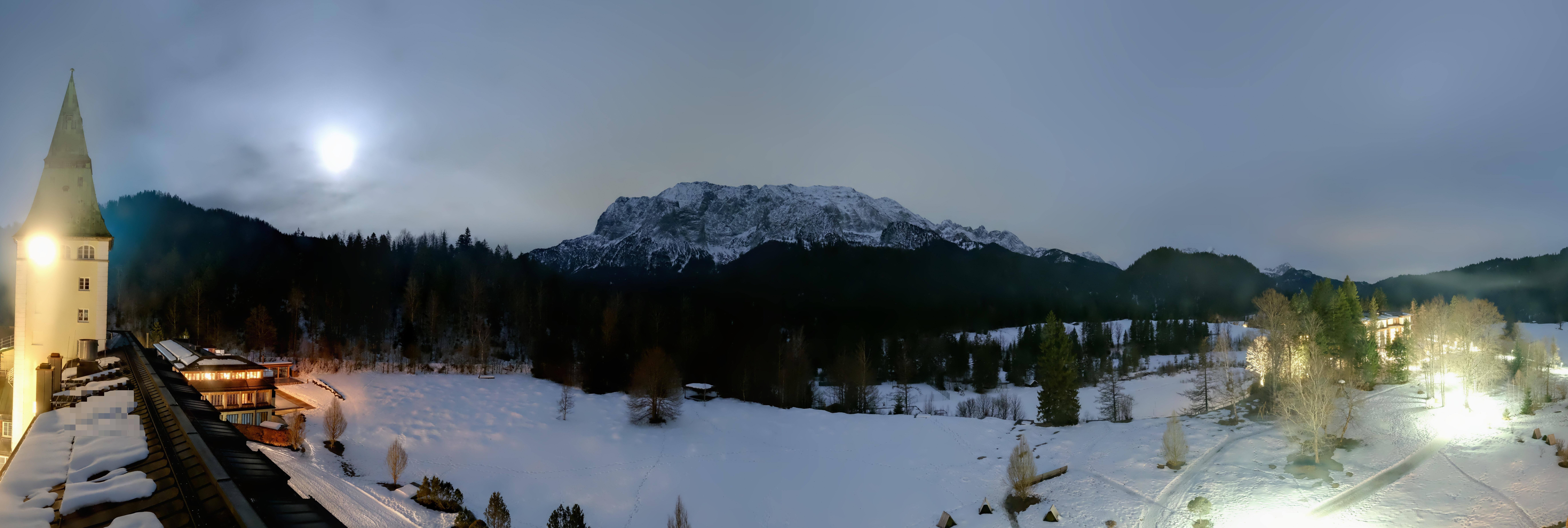 Archiv Foto Webcam Garmisch-Partenkirchen: Schloss Elmau