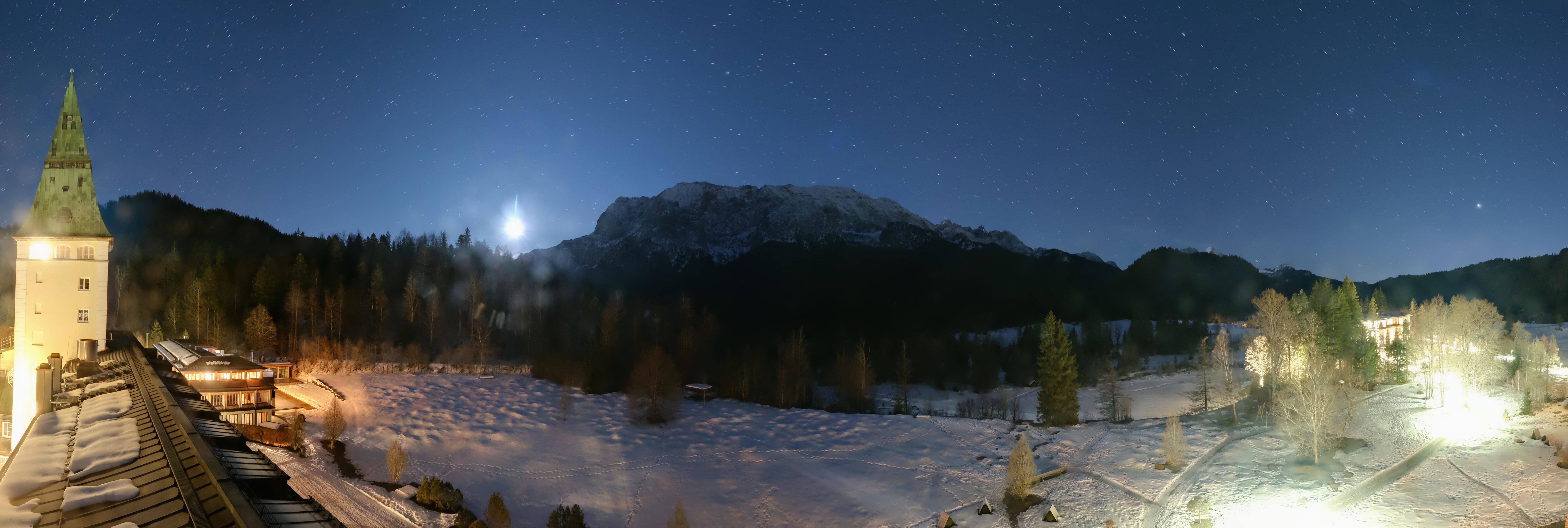 Archiv Foto Webcam Garmisch-Partenkirchen: Schloss Elmau