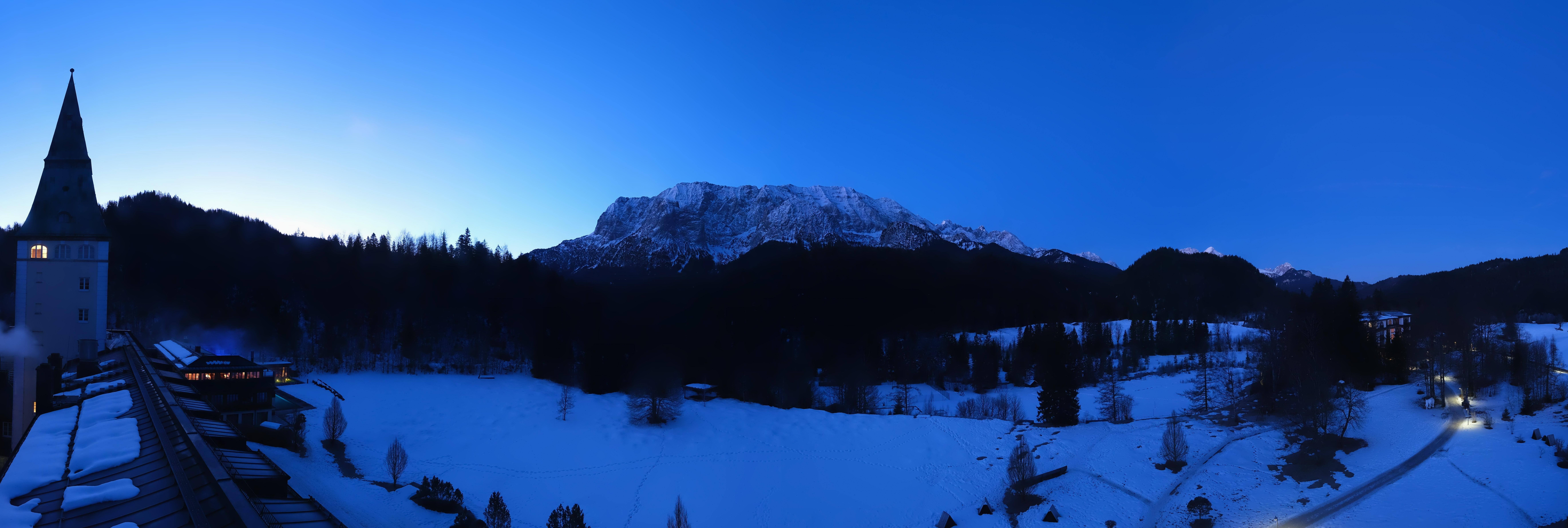 Archiv Foto Webcam Garmisch-Partenkirchen: Schloss Elmau