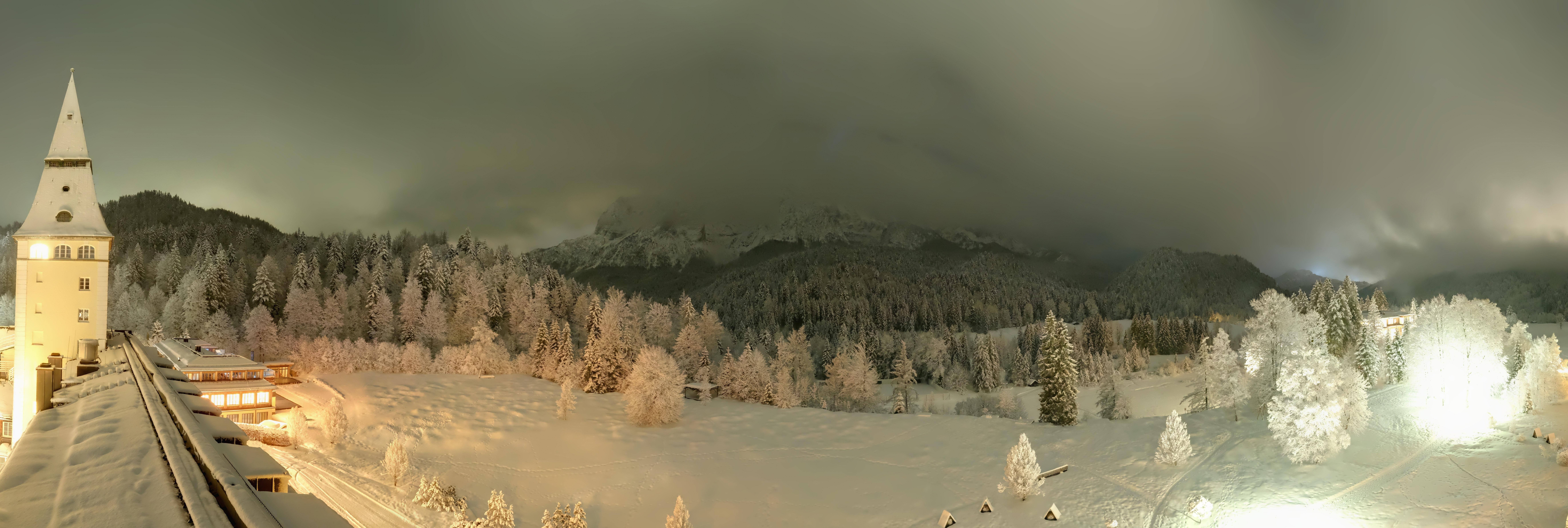 Archiv Foto Webcam Garmisch-Partenkirchen: Schloss Elmau