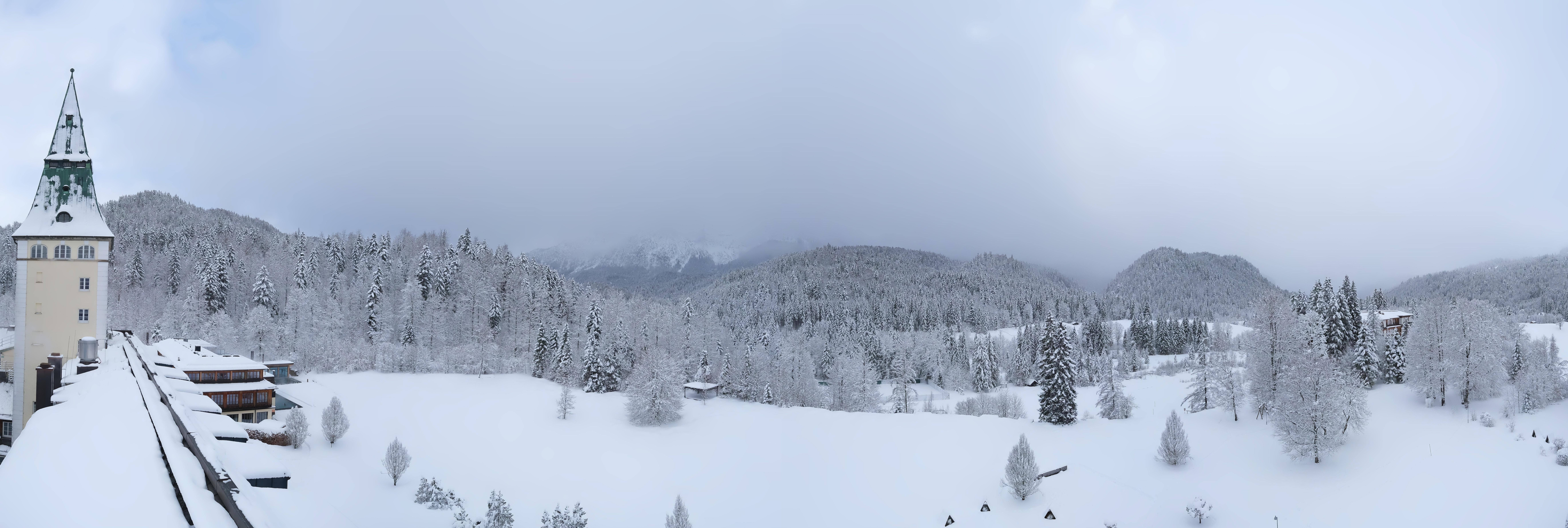 Archiv Foto Webcam Garmisch-Partenkirchen: Schloss Elmau