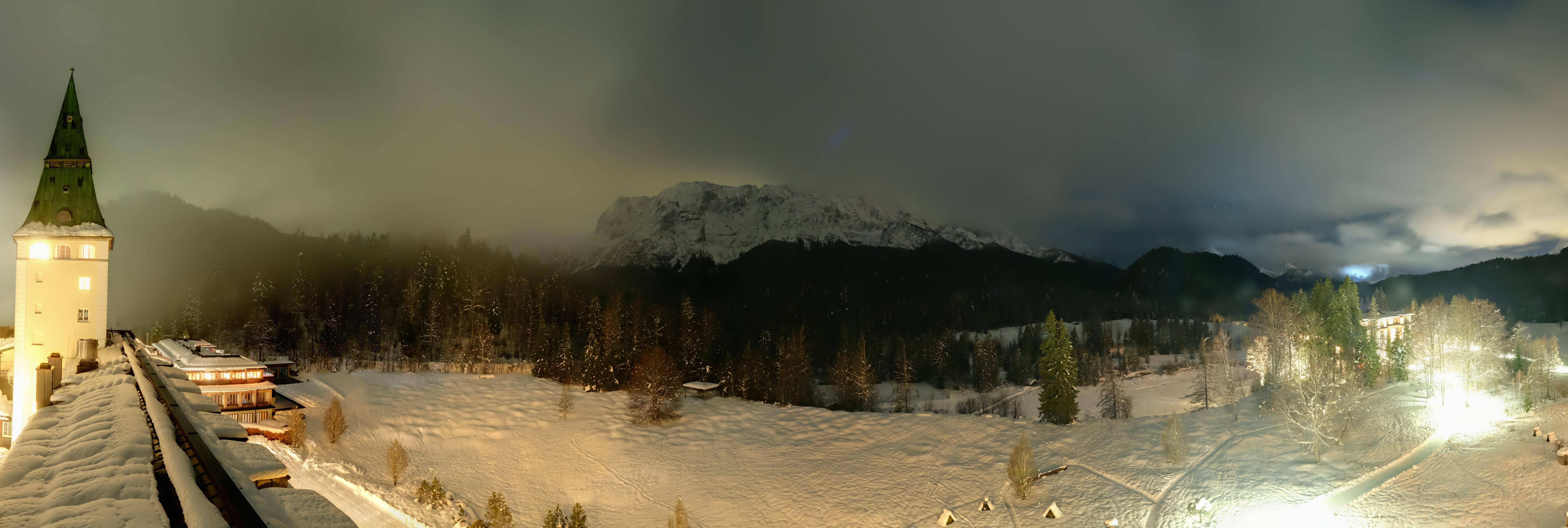 Archiv Foto Webcam Garmisch-Partenkirchen: Schloss Elmau