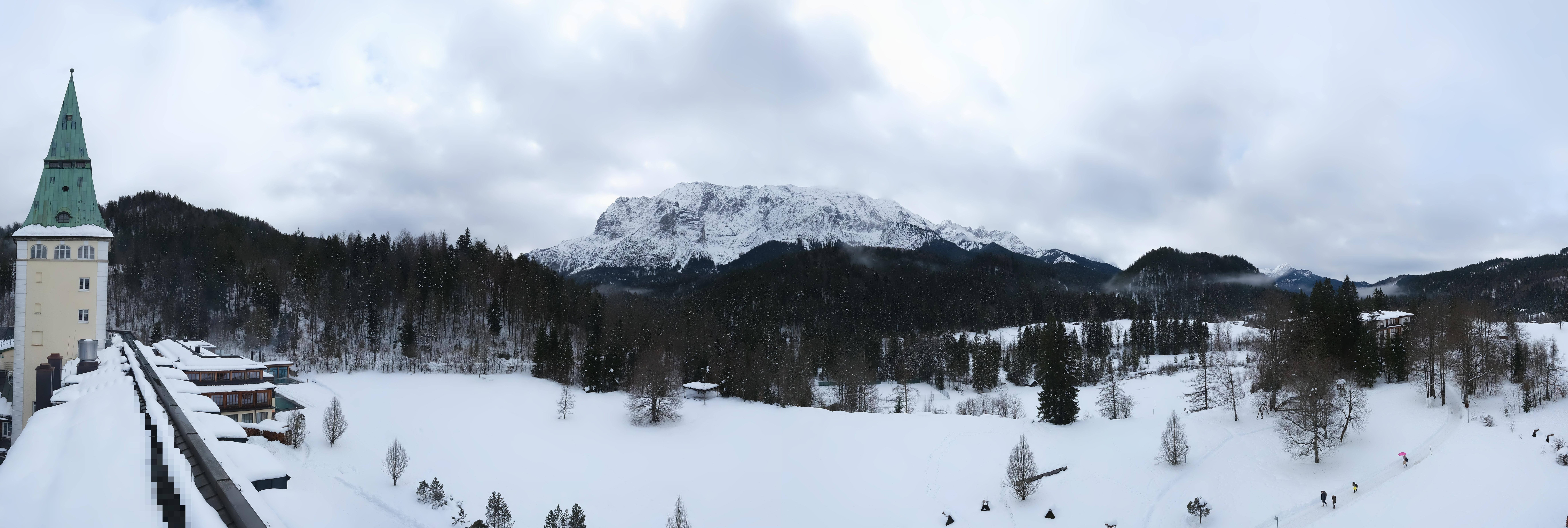 Archiv Foto Webcam Garmisch-Partenkirchen: Schloss Elmau