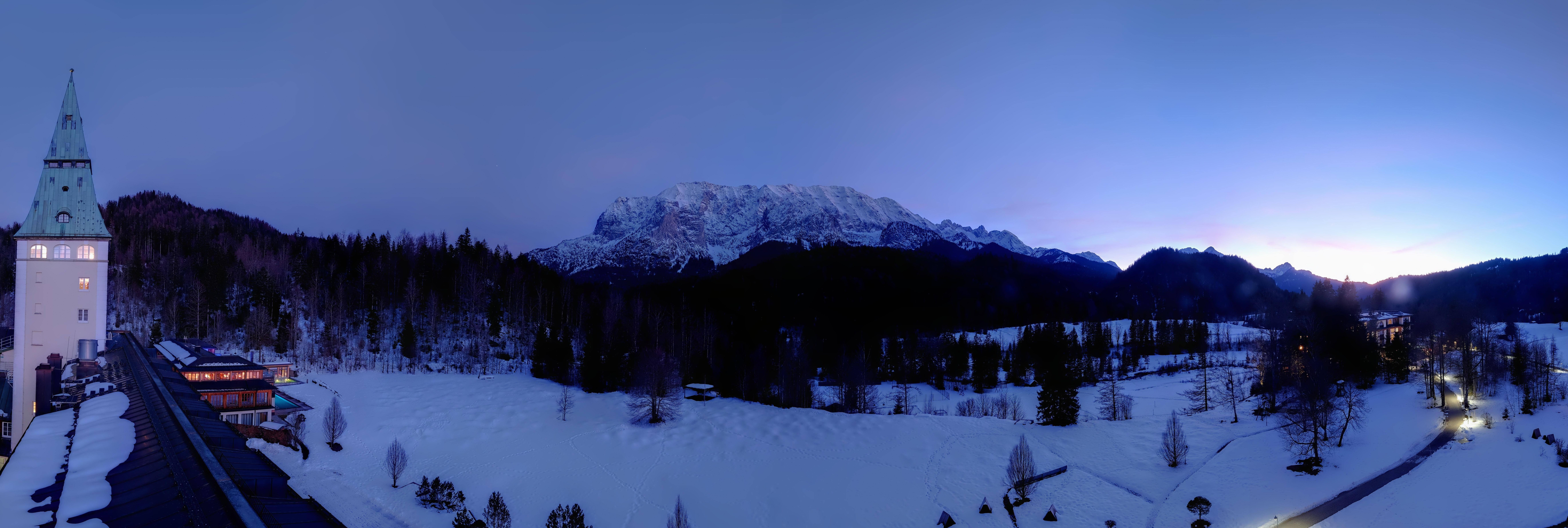 Archived image Webcam Schloss Elmau Luxury Spa Retreat