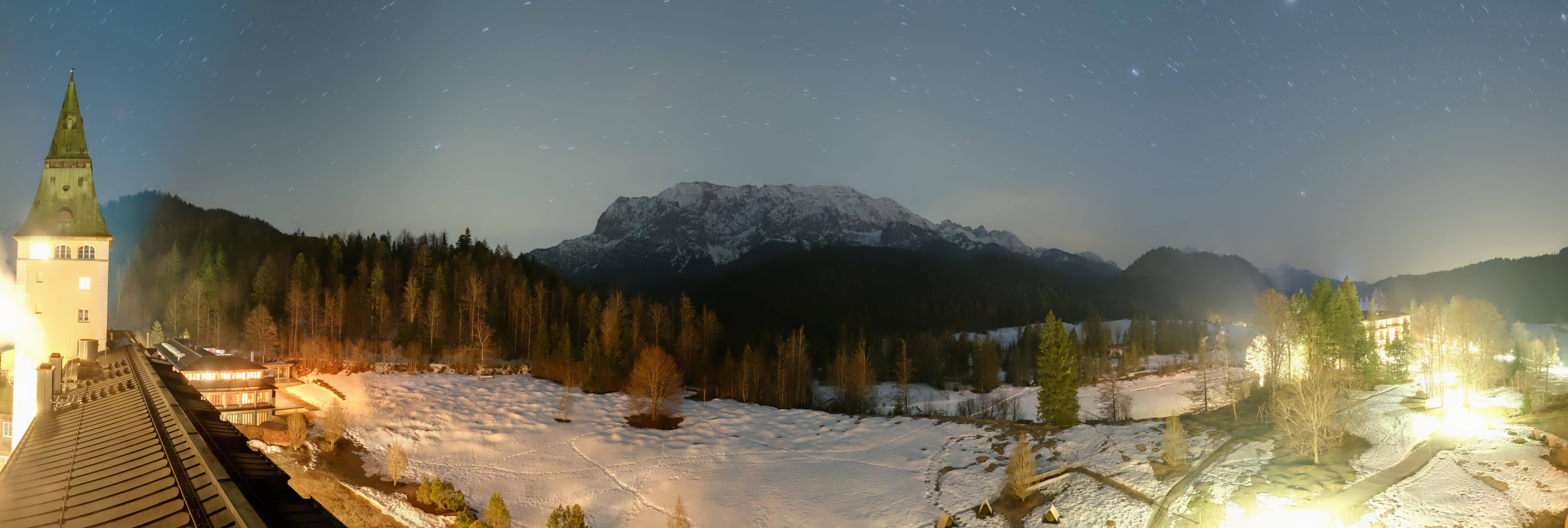 Archiv Foto Webcam Garmisch-Partenkirchen: Schloss Elmau