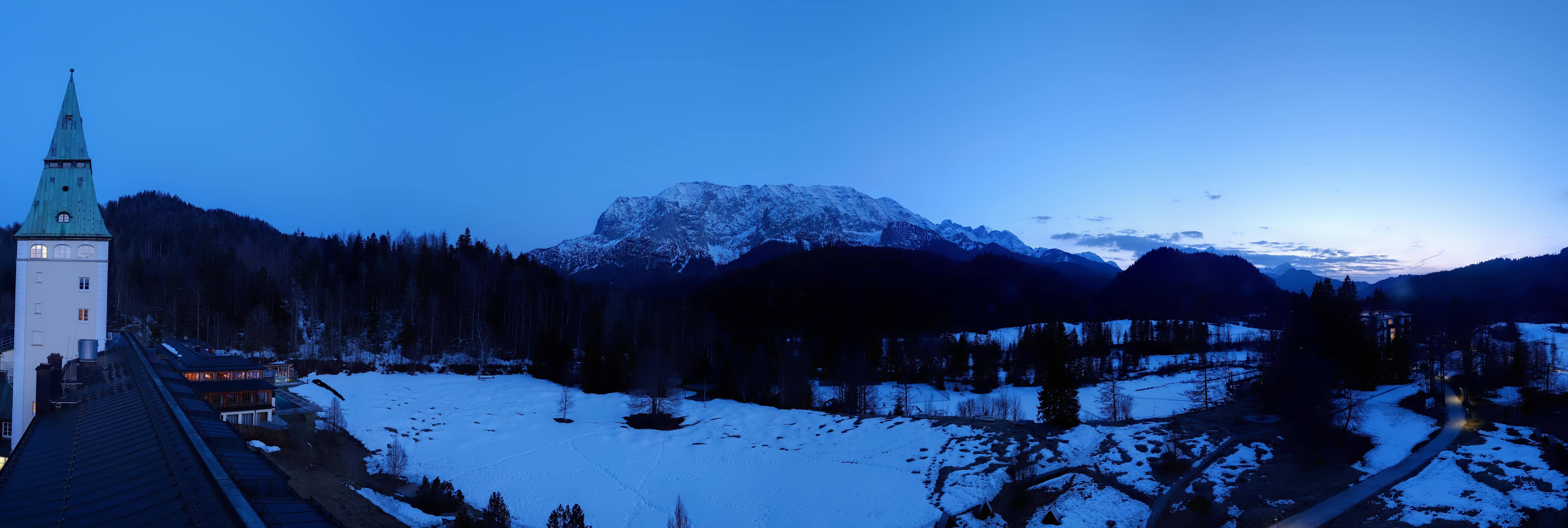 Archiv Foto Webcam Garmisch-Partenkirchen: Schloss Elmau
