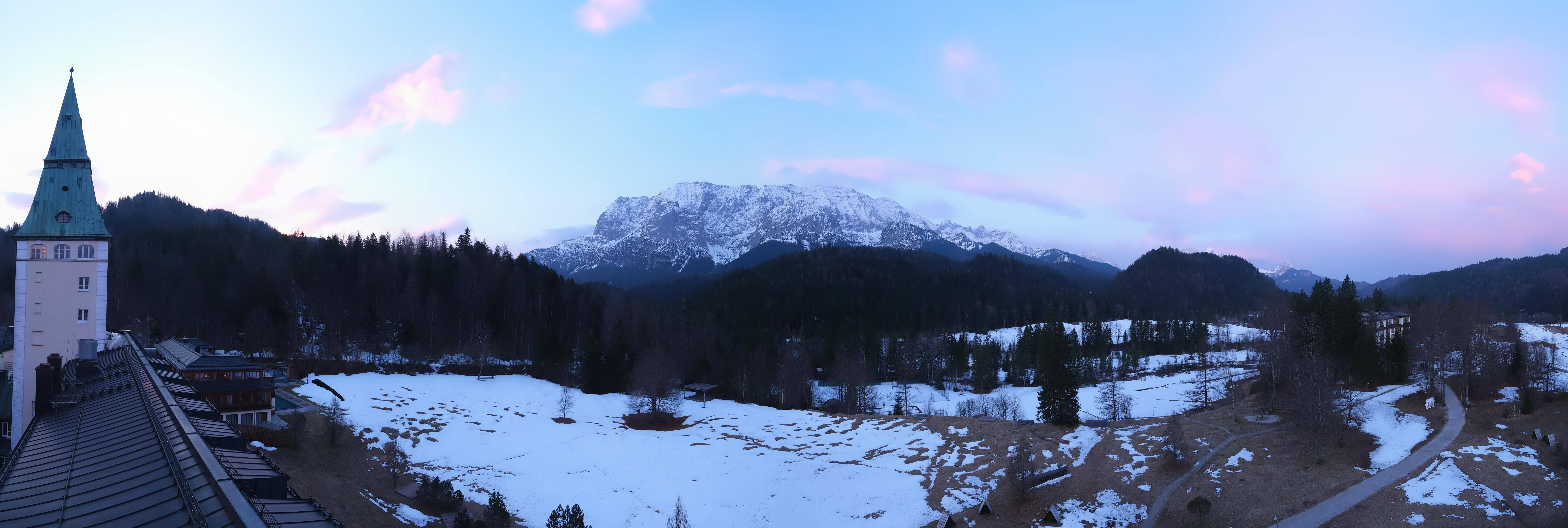 Archiv Foto Webcam Garmisch-Partenkirchen: Schloss Elmau