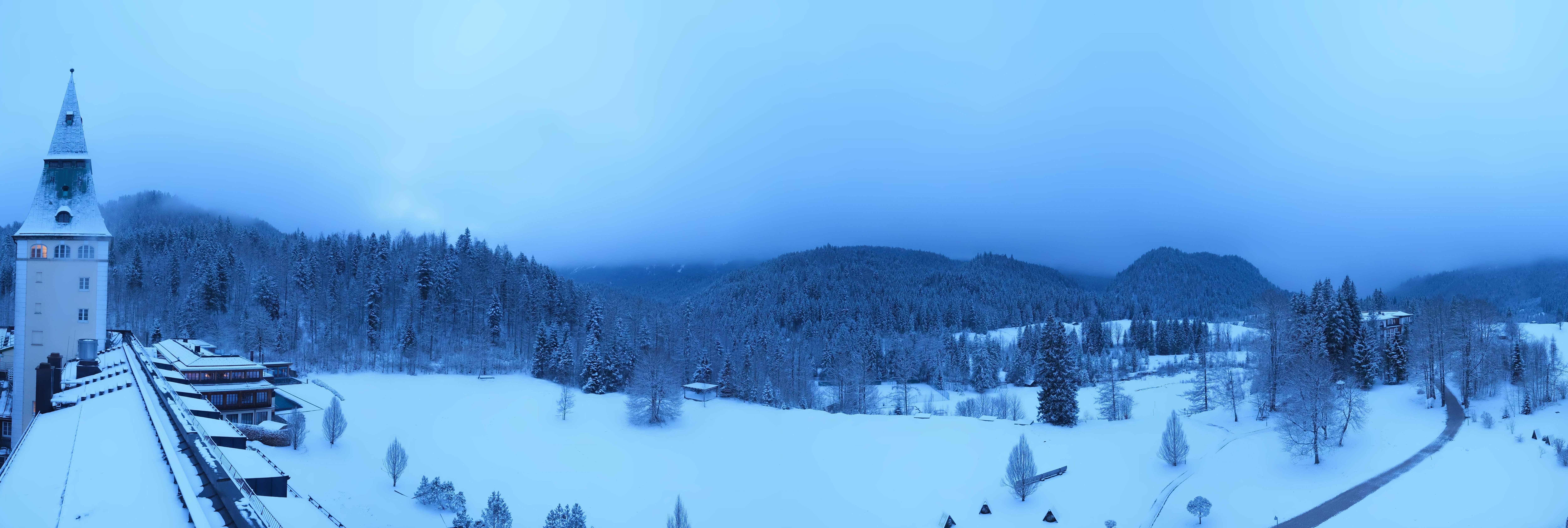 Archiv Foto Webcam Garmisch-Partenkirchen: Schloss Elmau