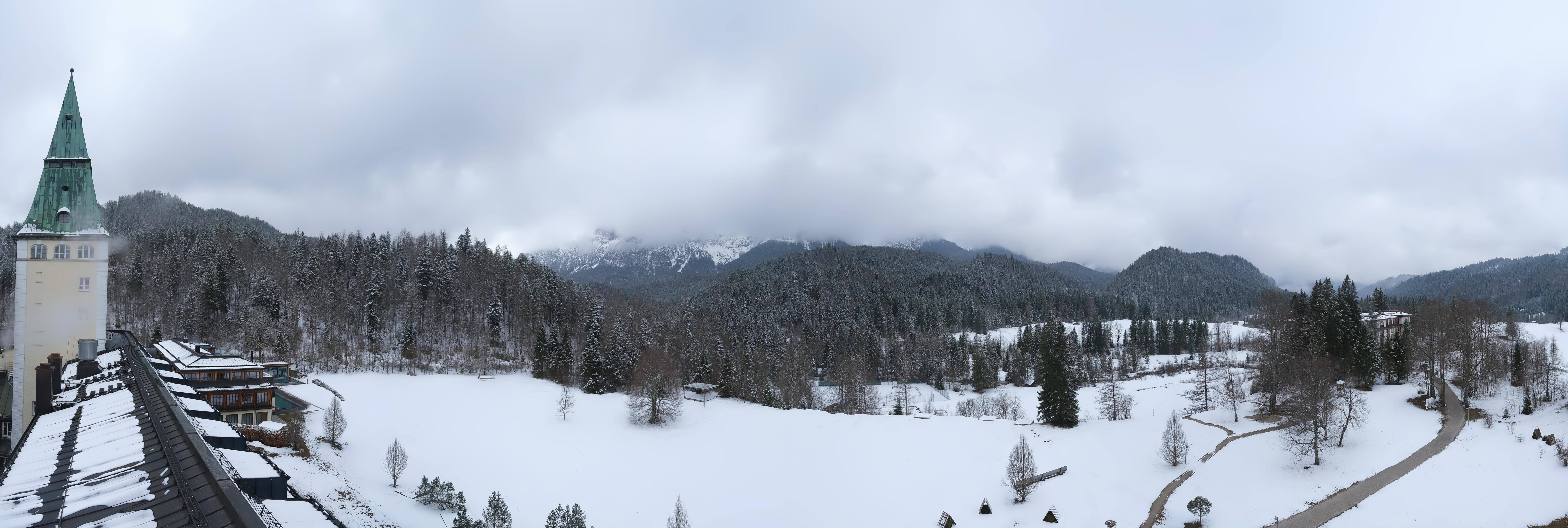 Archiv Foto Webcam Garmisch-Partenkirchen: Schloss Elmau