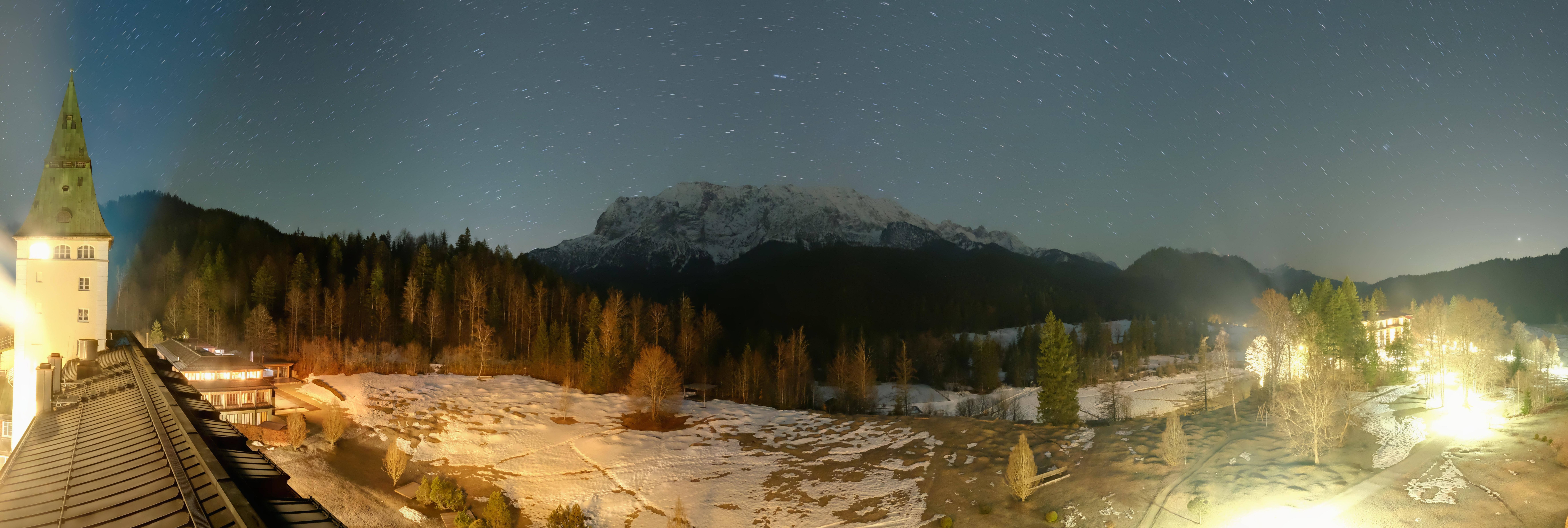Archiv Foto Webcam Garmisch-Partenkirchen: Schloss Elmau