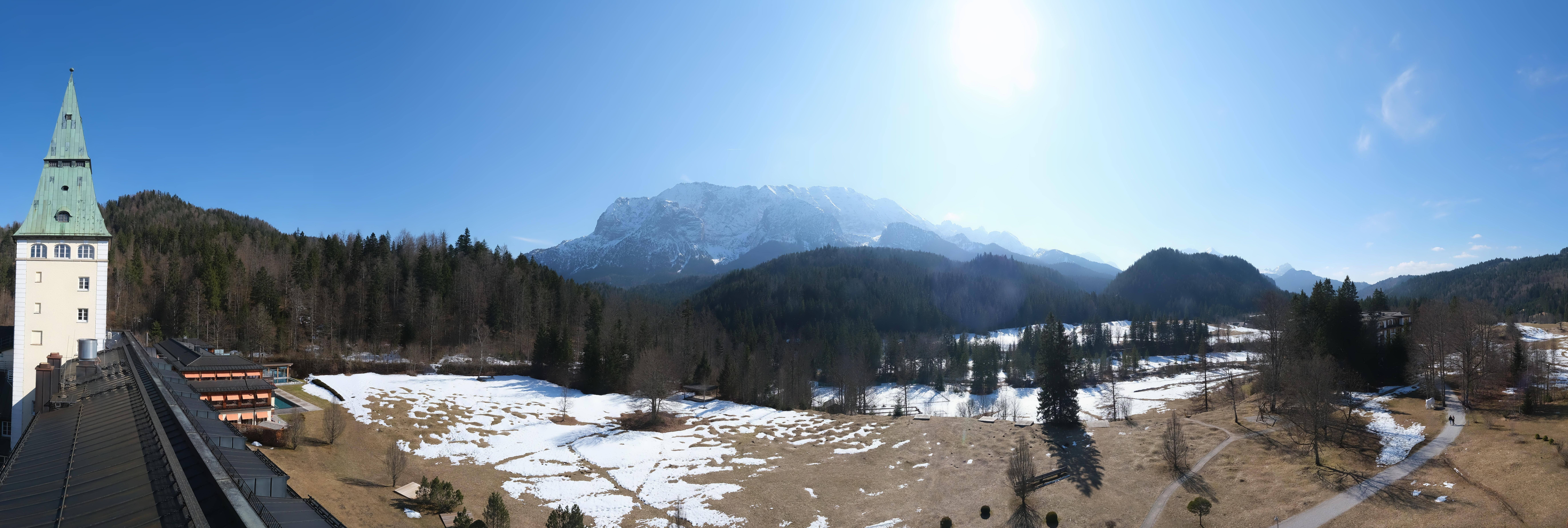 Archiv Foto Webcam Garmisch-Partenkirchen: Schloss Elmau