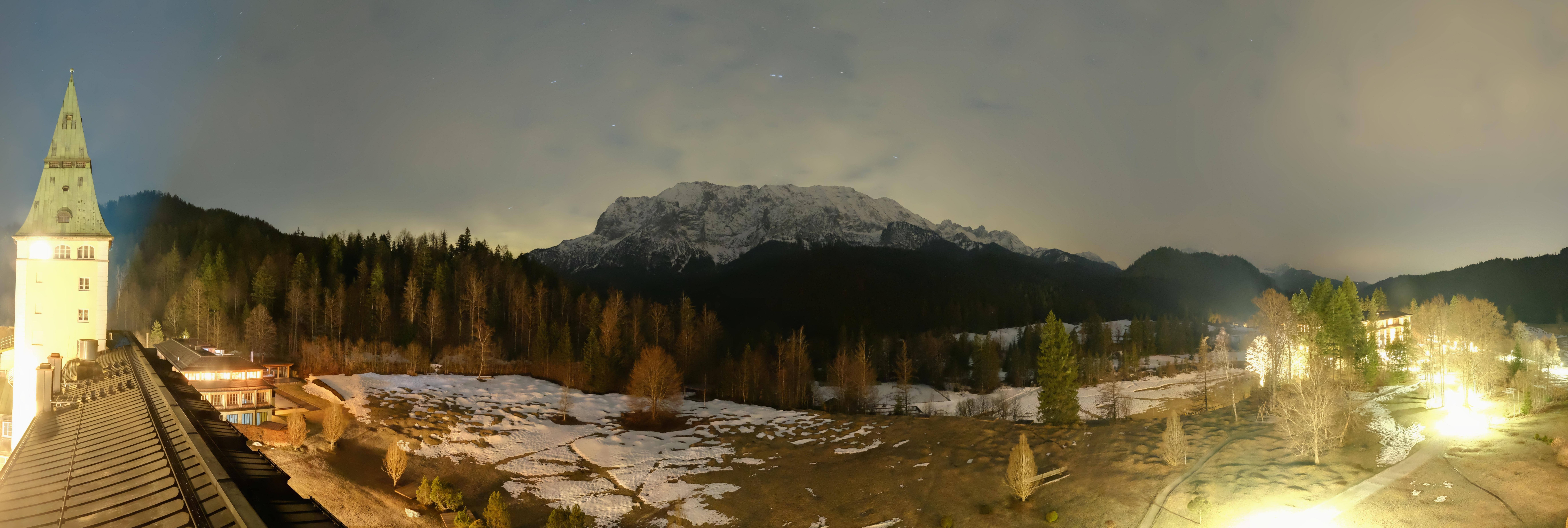 Archiv Foto Webcam Garmisch-Partenkirchen: Schloss Elmau