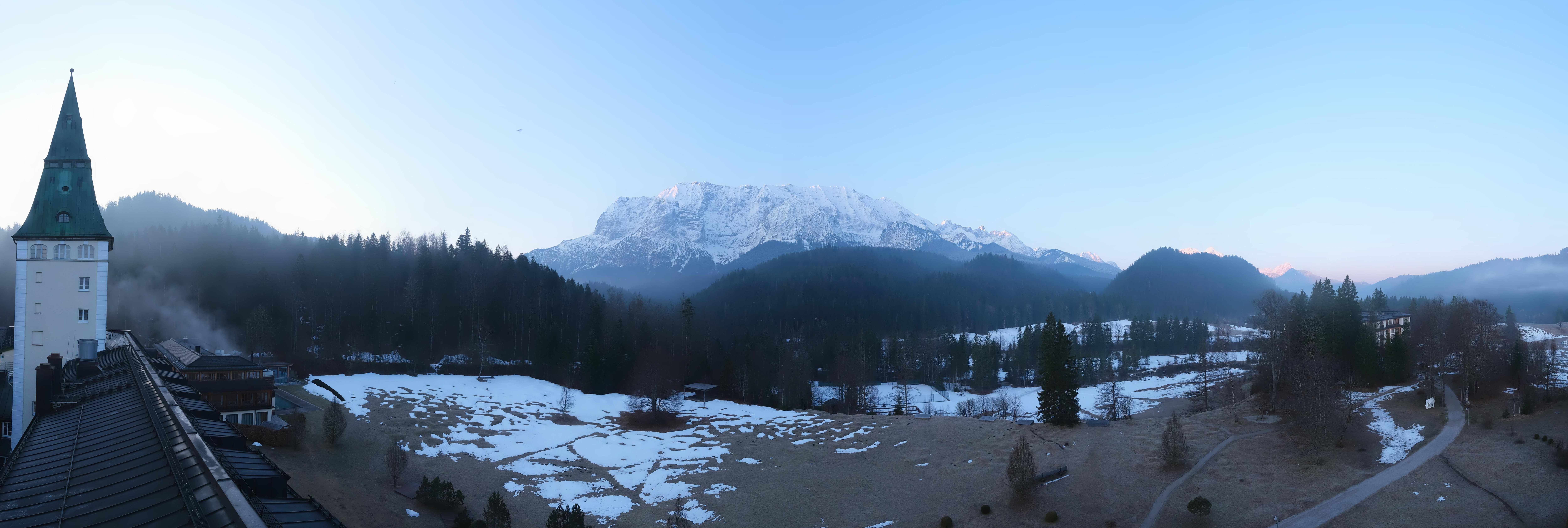 Archiv Foto Webcam Garmisch-Partenkirchen: Schloss Elmau