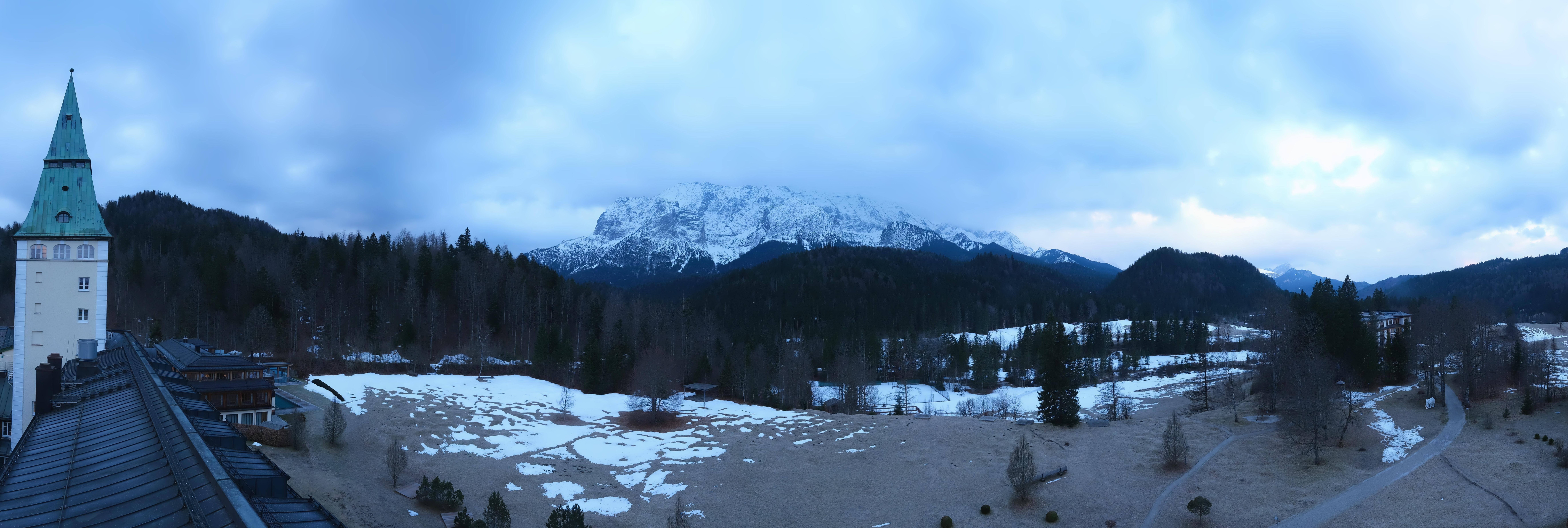 Archiv Foto Webcam Garmisch-Partenkirchen: Schloss Elmau