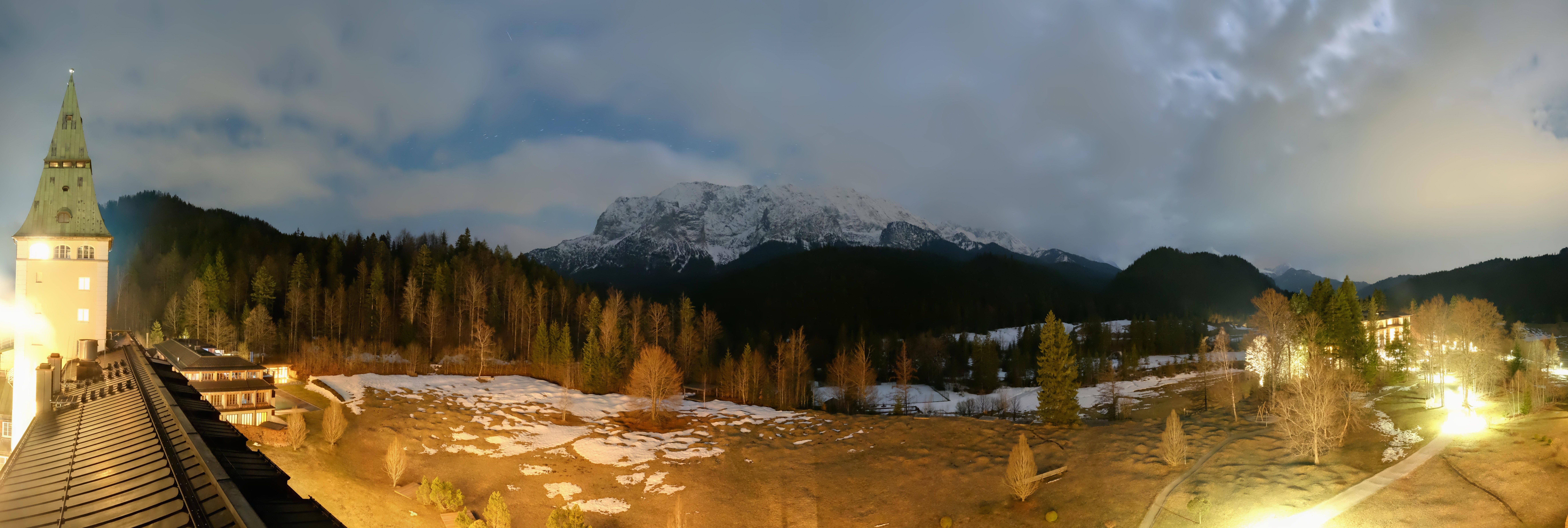 Archiv Foto Webcam Garmisch-Partenkirchen: Schloss Elmau