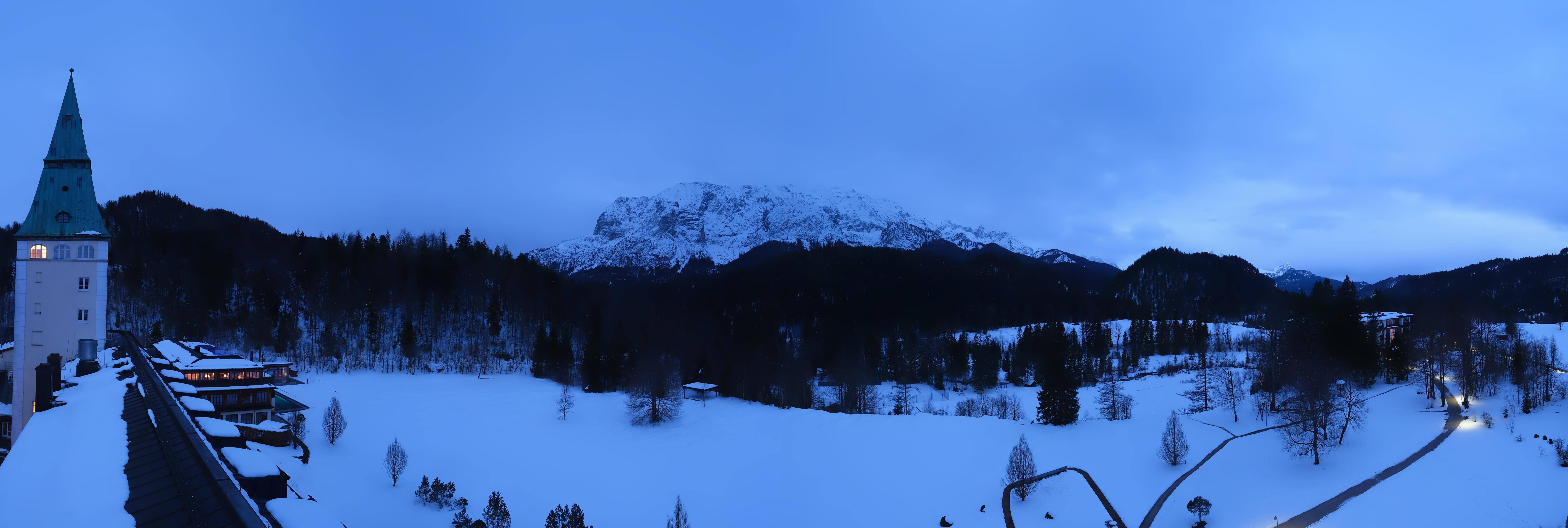 Archiv Foto Webcam Garmisch-Partenkirchen: Schloss Elmau