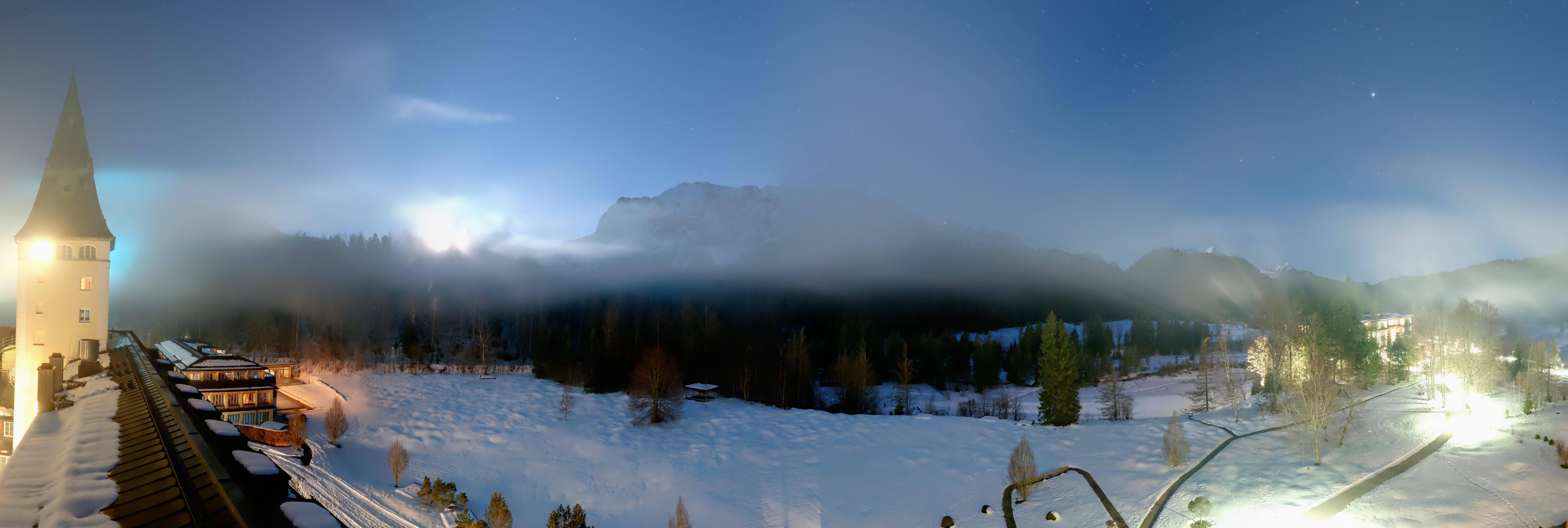 Archiv Foto Webcam Garmisch-Partenkirchen: Schloss Elmau