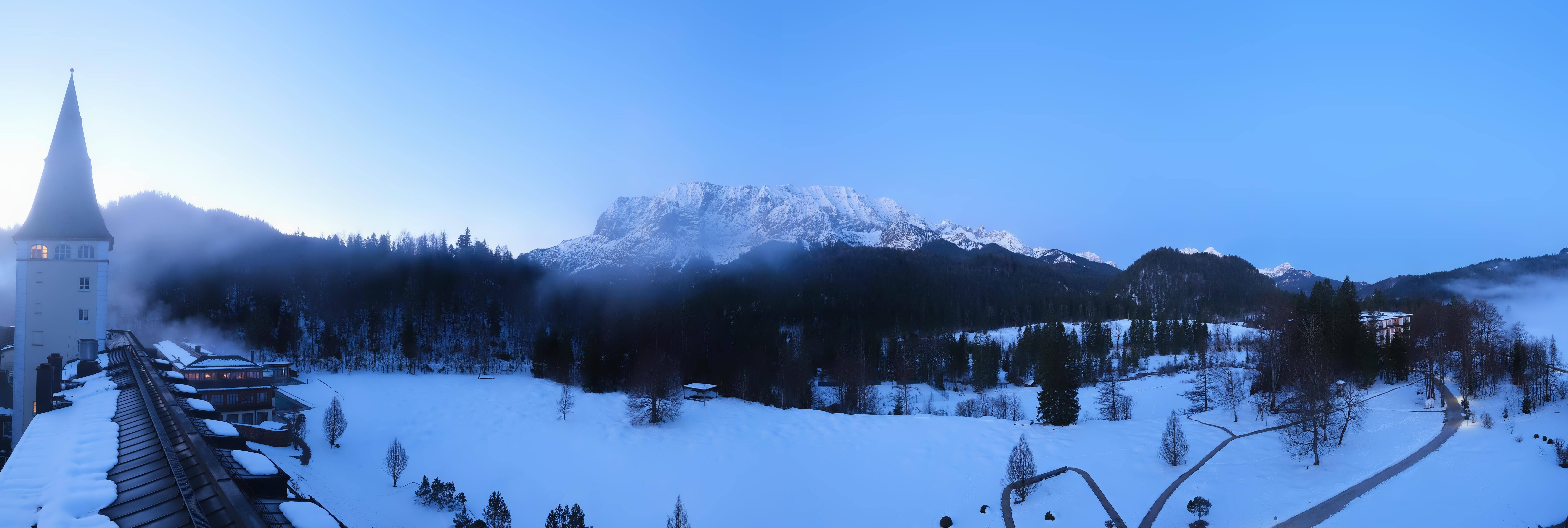 Archiv Foto Webcam Garmisch-Partenkirchen: Schloss Elmau