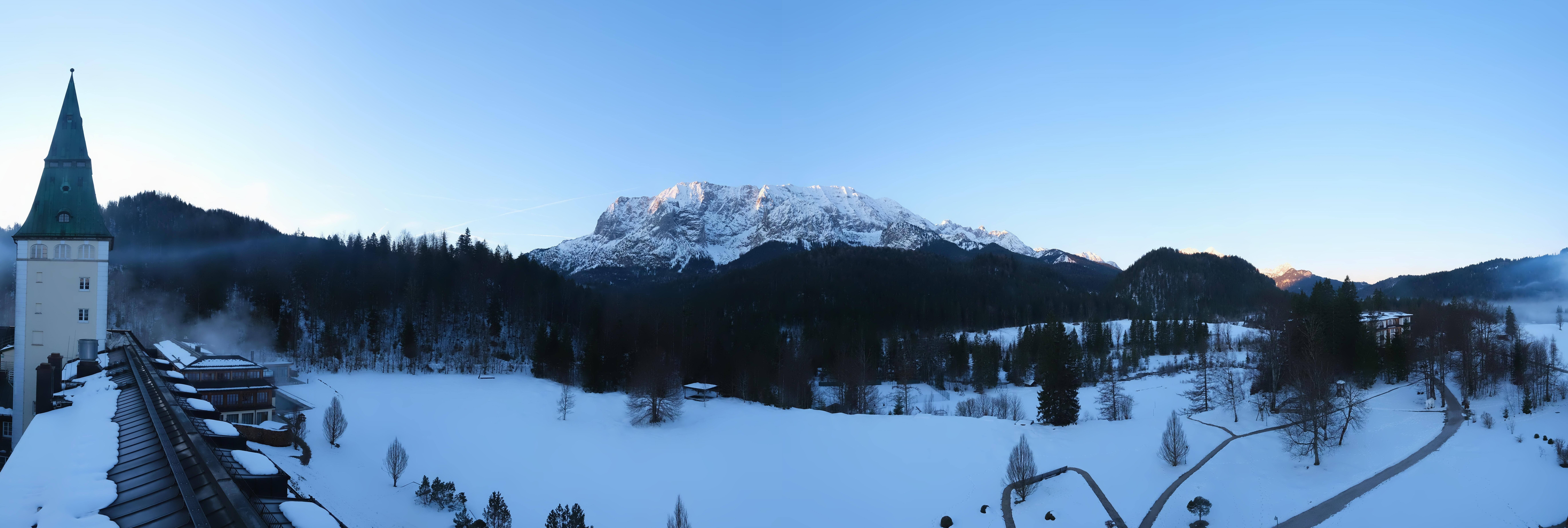 Archiv Foto Webcam Garmisch-Partenkirchen: Schloss Elmau