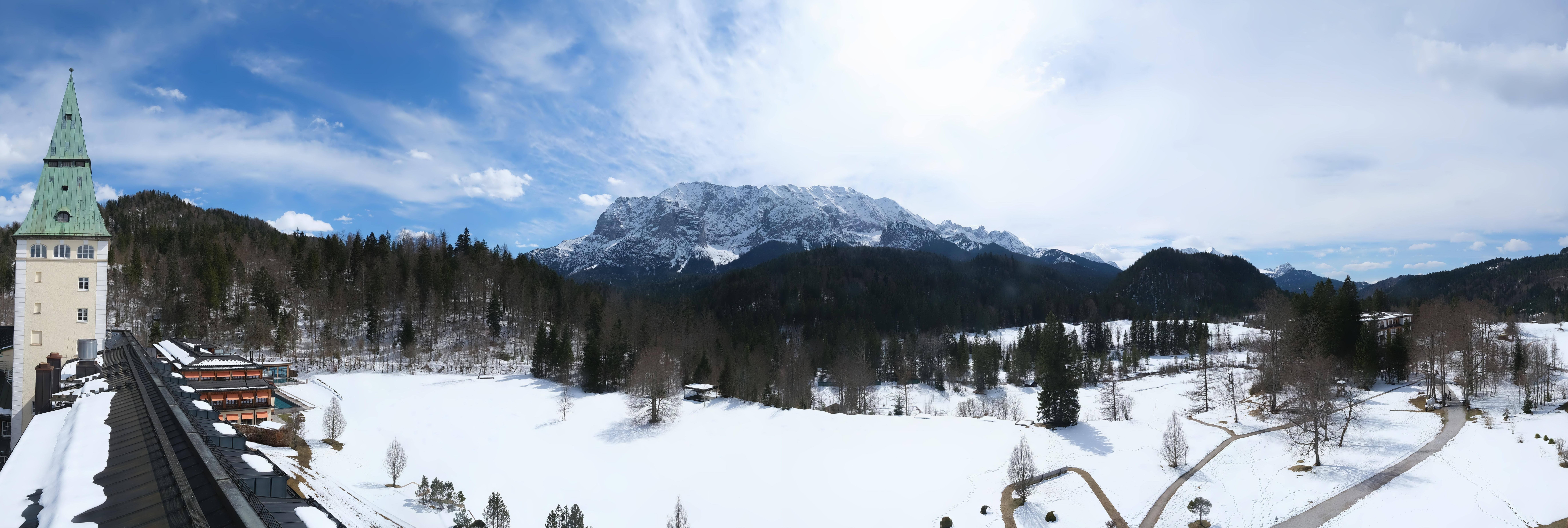 Archiv Foto Webcam Garmisch-Partenkirchen: Schloss Elmau
