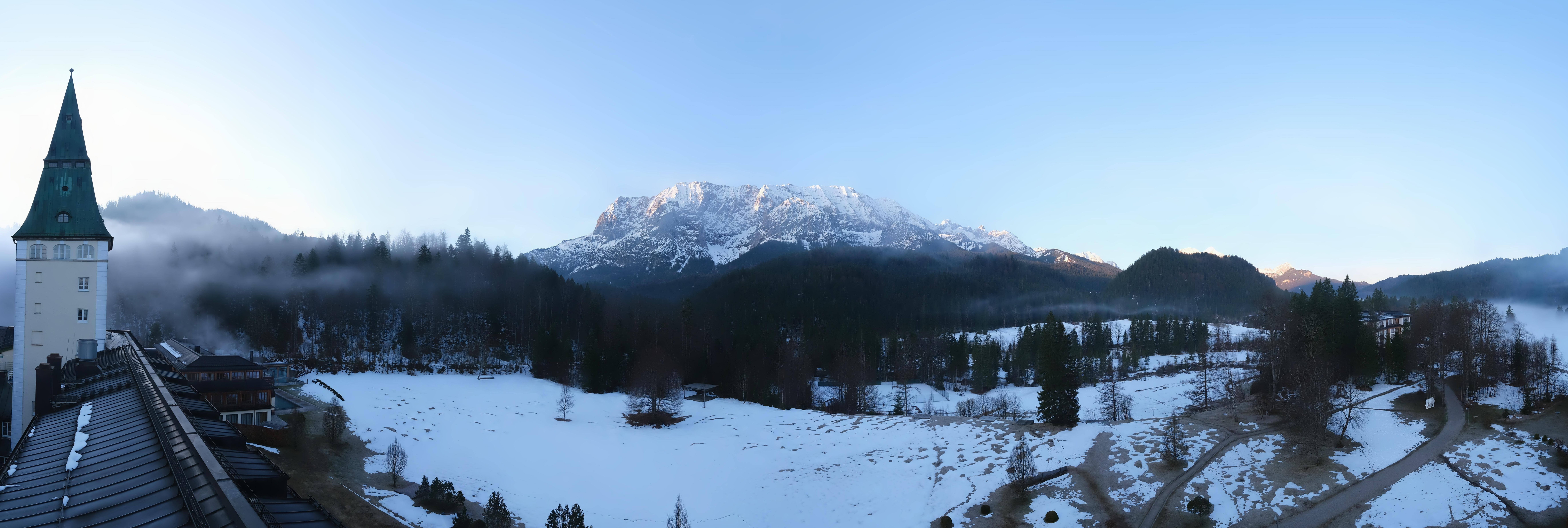 Archiv Foto Webcam Garmisch-Partenkirchen: Schloss Elmau