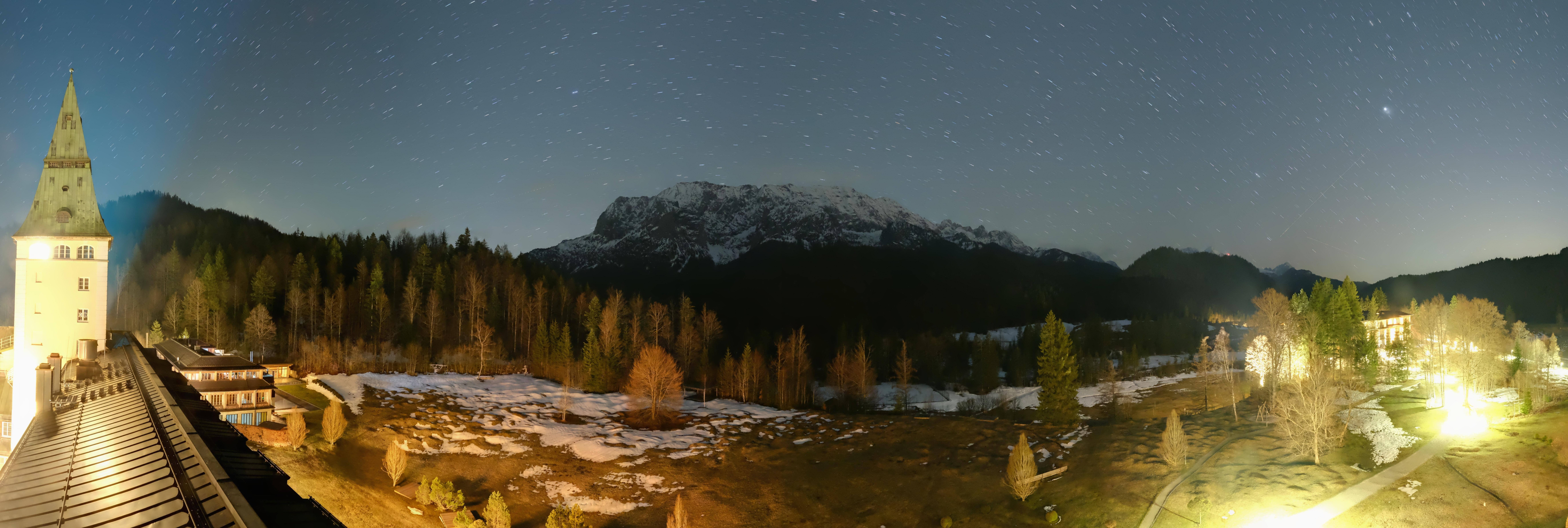 Archiv Foto Webcam Garmisch-Partenkirchen: Schloss Elmau