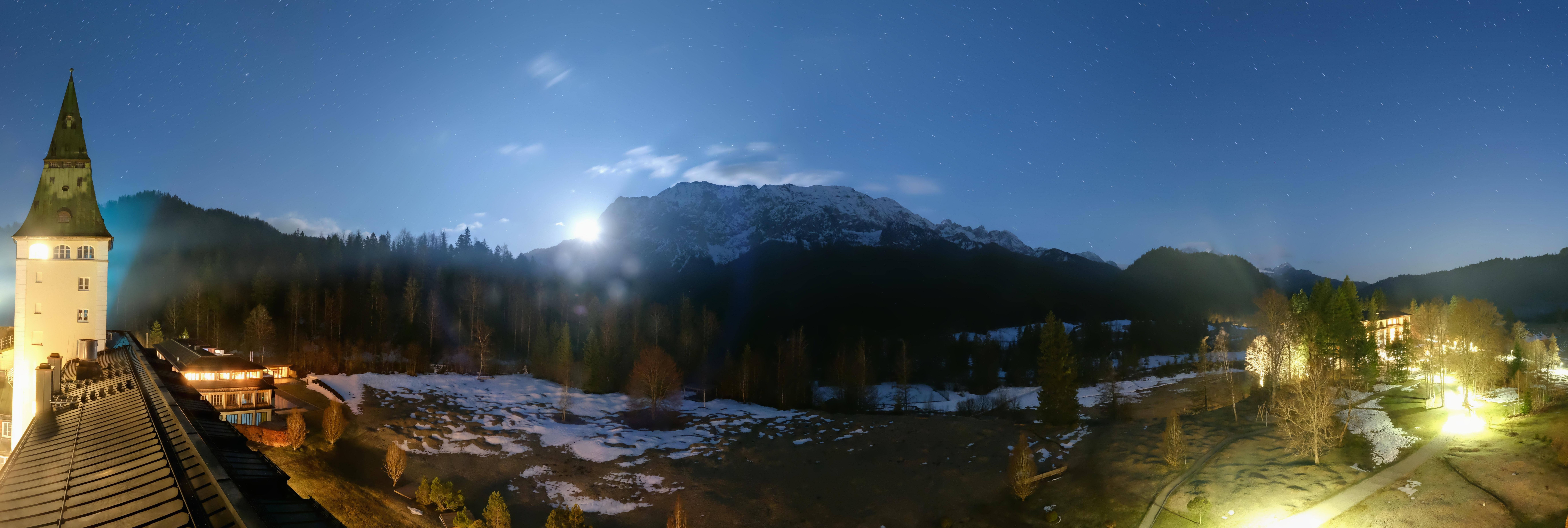 Archiv Foto Webcam Garmisch-Partenkirchen: Schloss Elmau